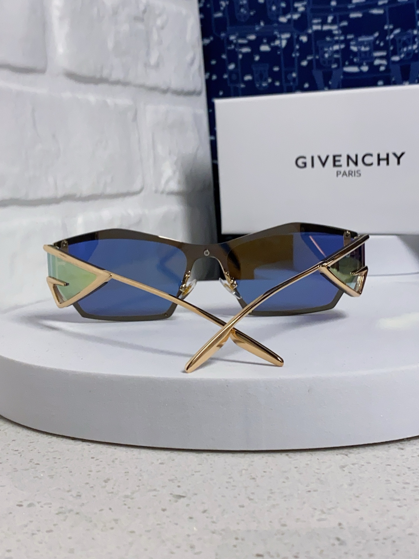  Givenchy纪梵希 2025新款不规则金属框墨镜时尚潮流个性街拍凹造型男女同款太阳镜 