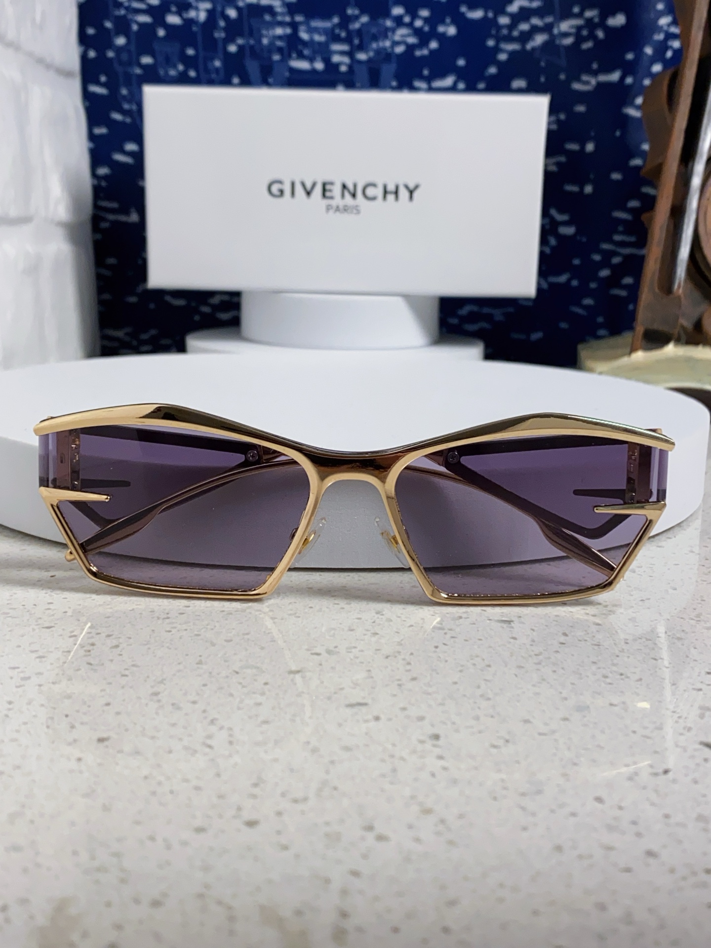  Givenchy纪梵希 2025新款不规则金属框墨镜时尚潮流个性街拍凹造型男女同款太阳镜 