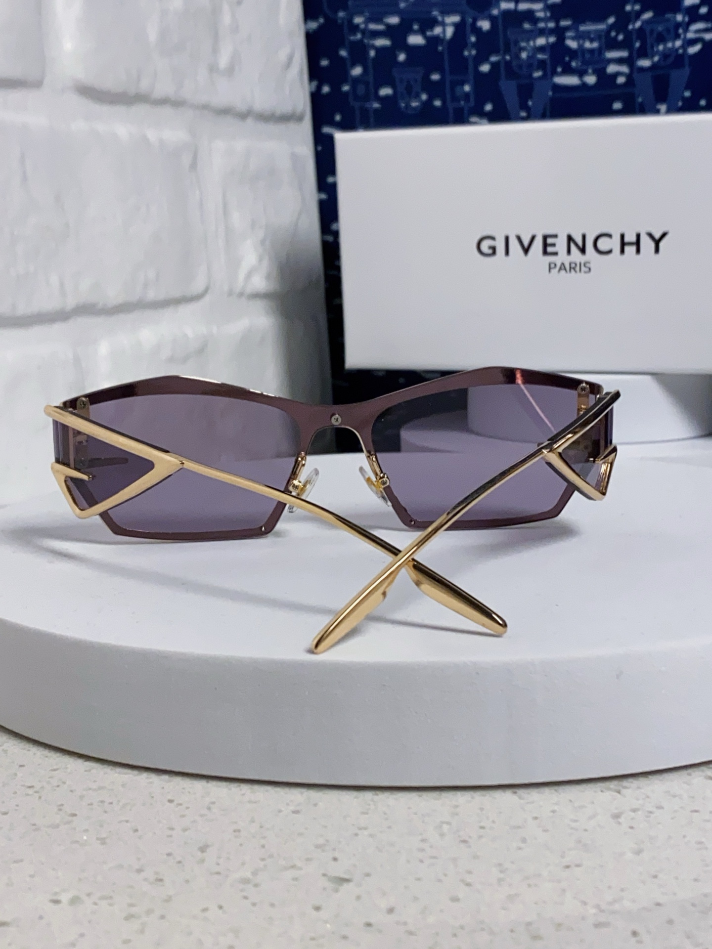 Givenchy纪梵希 2025新款不规则金属框墨镜时尚潮流个性街拍凹造型男女同款太阳镜 