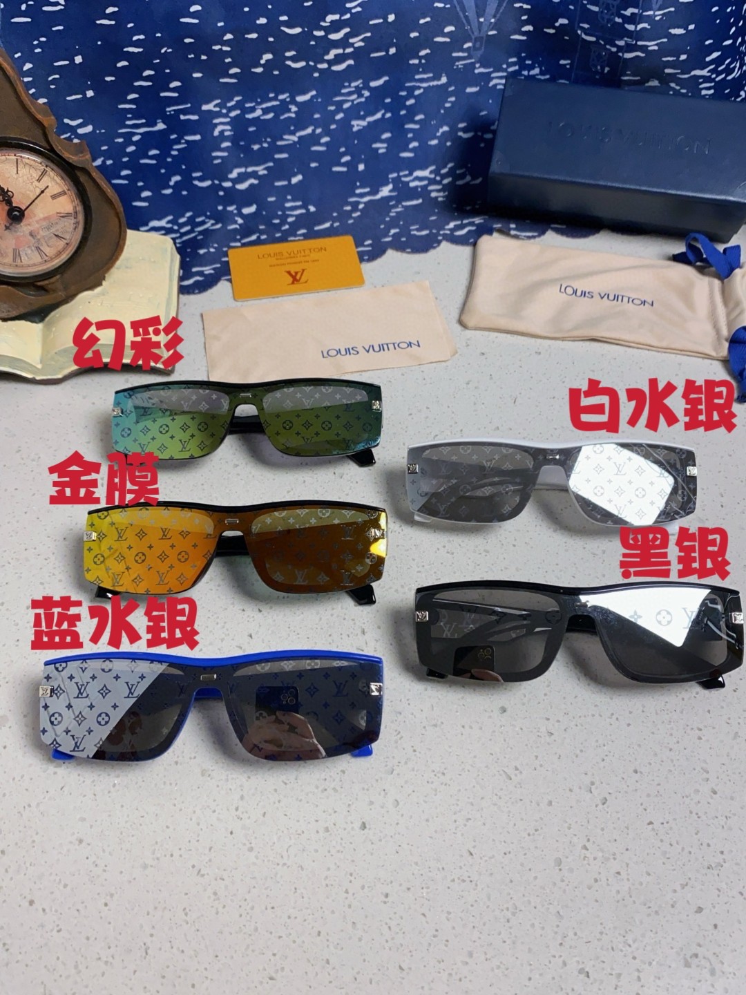  LOUIS VUITTON 滑雪系列推出 LV SPeed Mask太阳眼镜
以遮面式镜架彰显硬朗风范