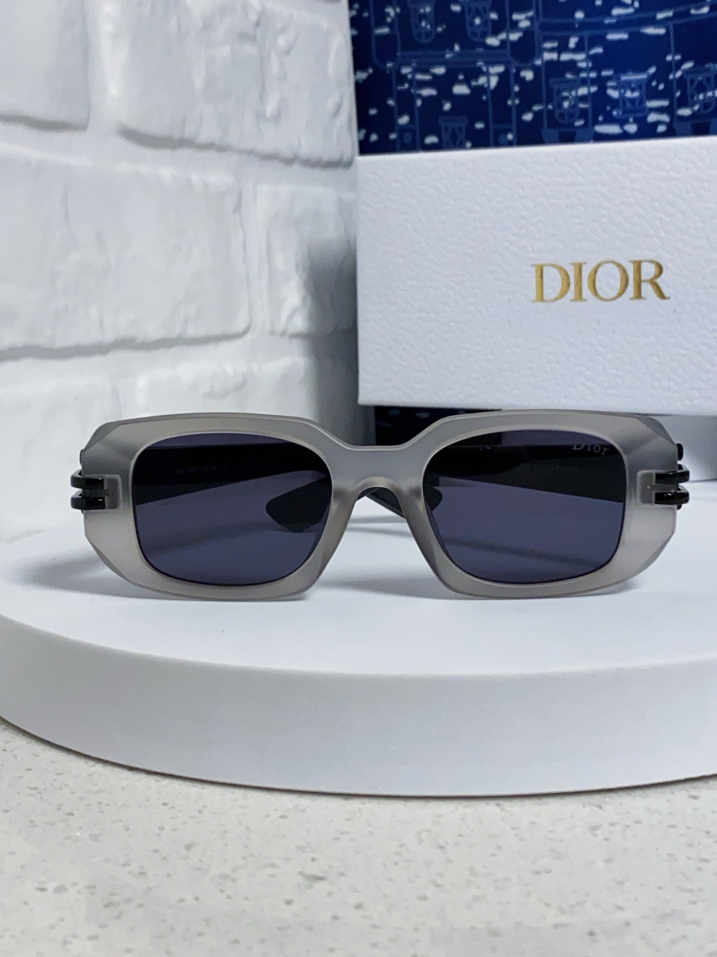  Dior迪奥 2025新款欧美高端女方框显瘦百搭太阳眼欧洲站网红高版旅游墨镜 