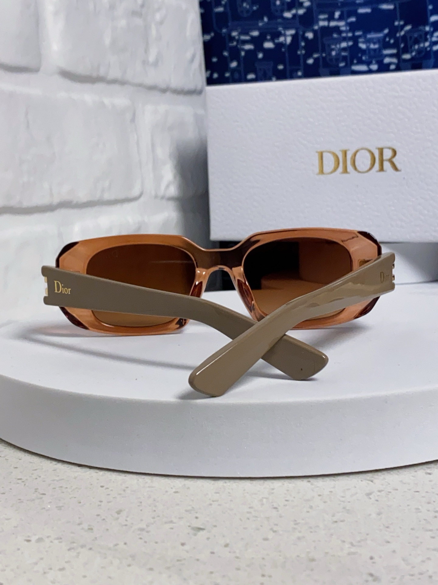  Dior迪奥 2025新款欧美高端女方框显瘦百搭太阳眼欧洲站网红高版旅游墨镜 
