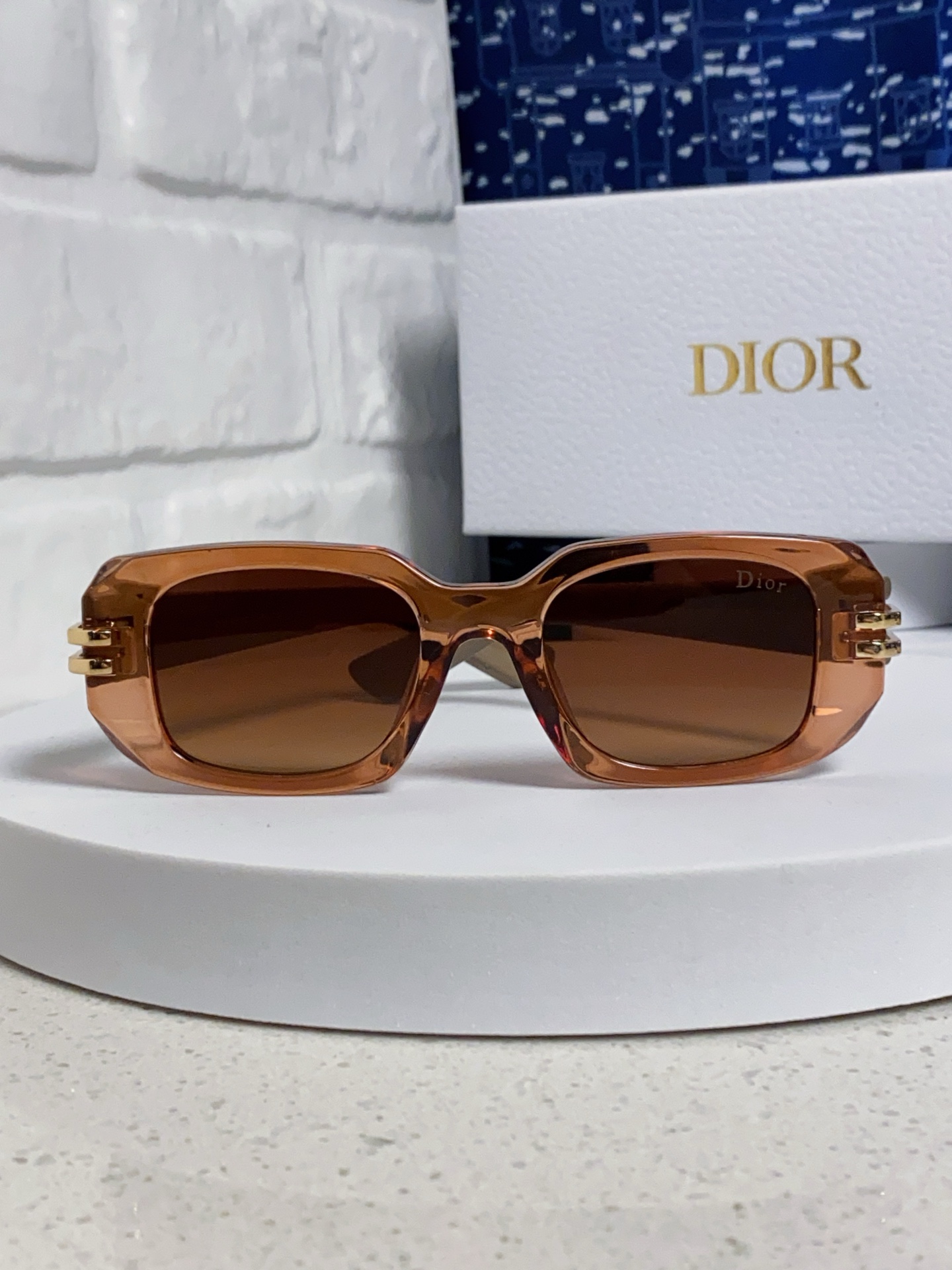  Dior迪奥 2025新款欧美高端女方框显瘦百搭太阳眼欧洲站网红高版旅游墨镜 