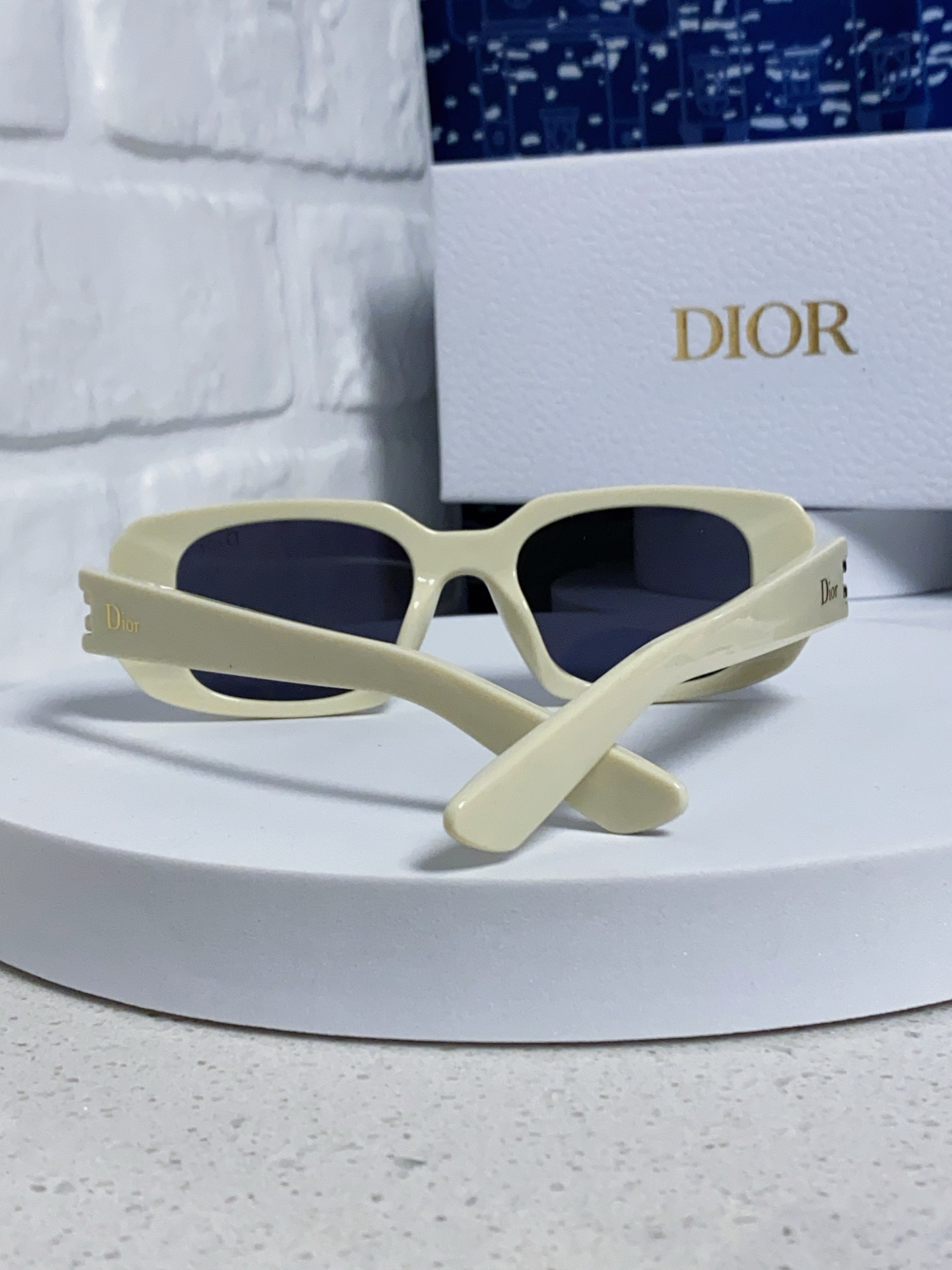  Dior迪奥 2025新款欧美高端女方框显瘦百搭太阳眼欧洲站网红高版旅游墨镜 