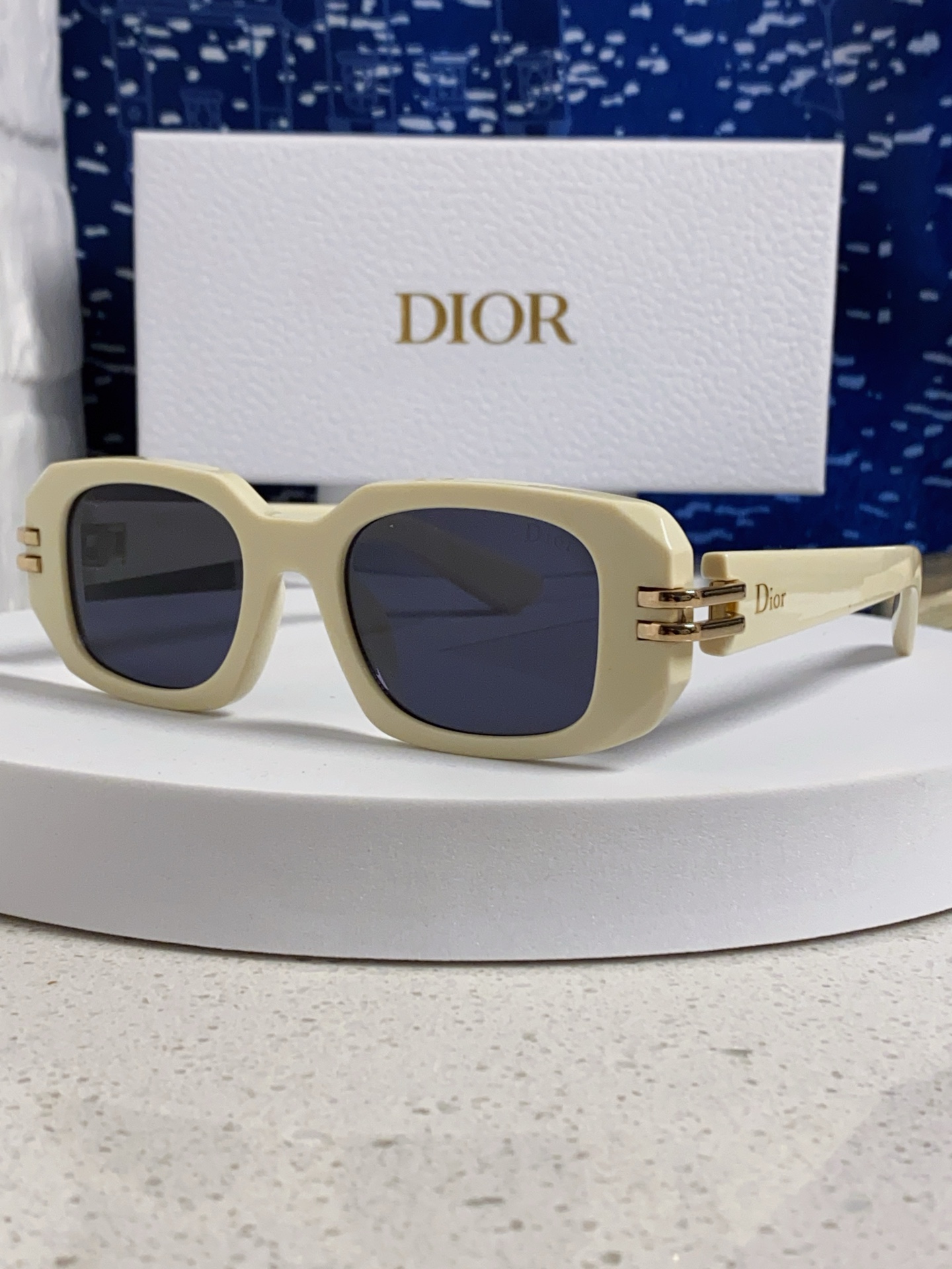  Dior迪奥 2025新款欧美高端女方框显瘦百搭太阳眼欧洲站网红高版旅游墨镜 