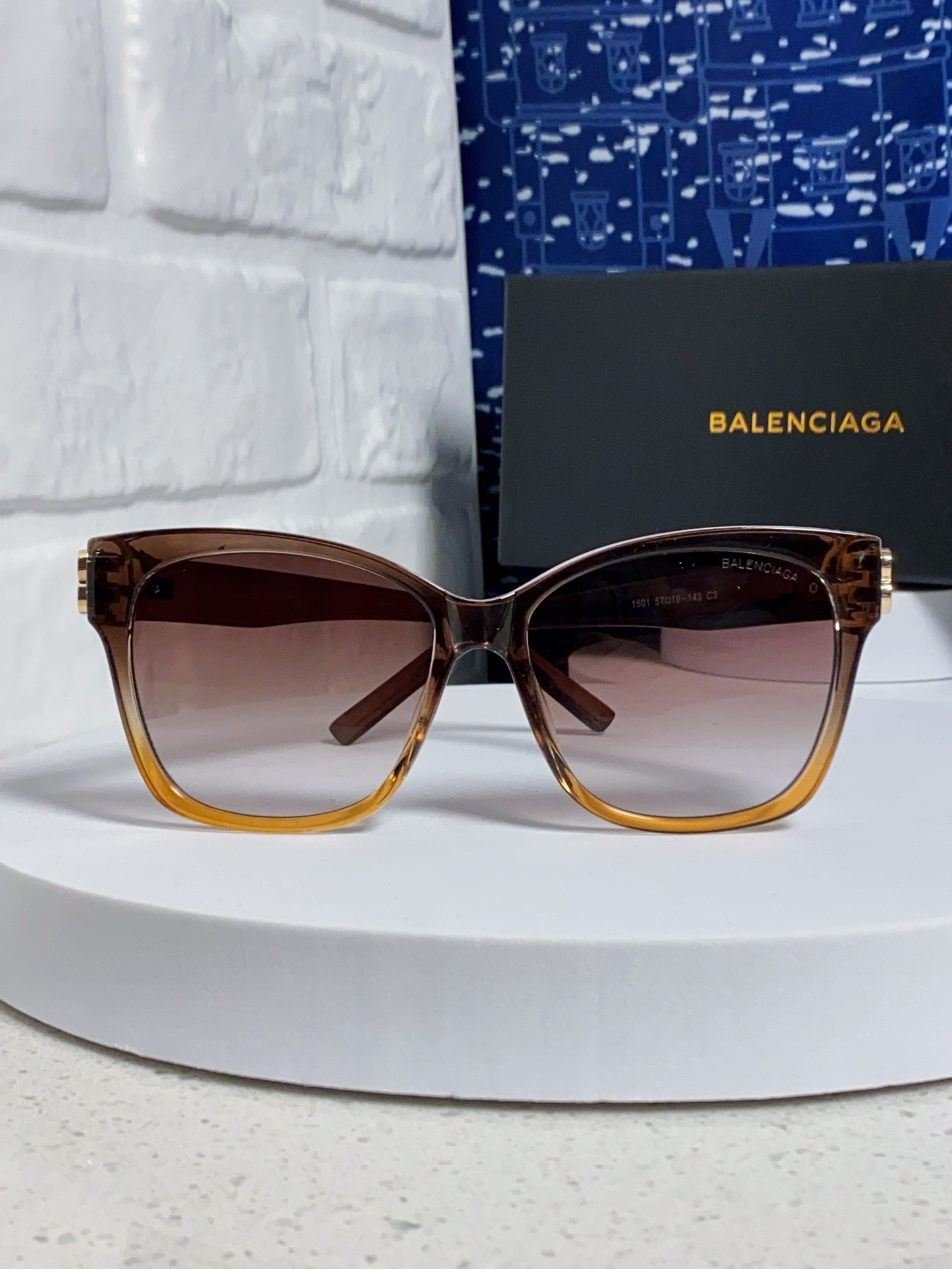  BALENCIAGA巴黎世家 2025新款虞书欣同款蝶形双B墨镜女高级感太阳眼镜 BB0102SA