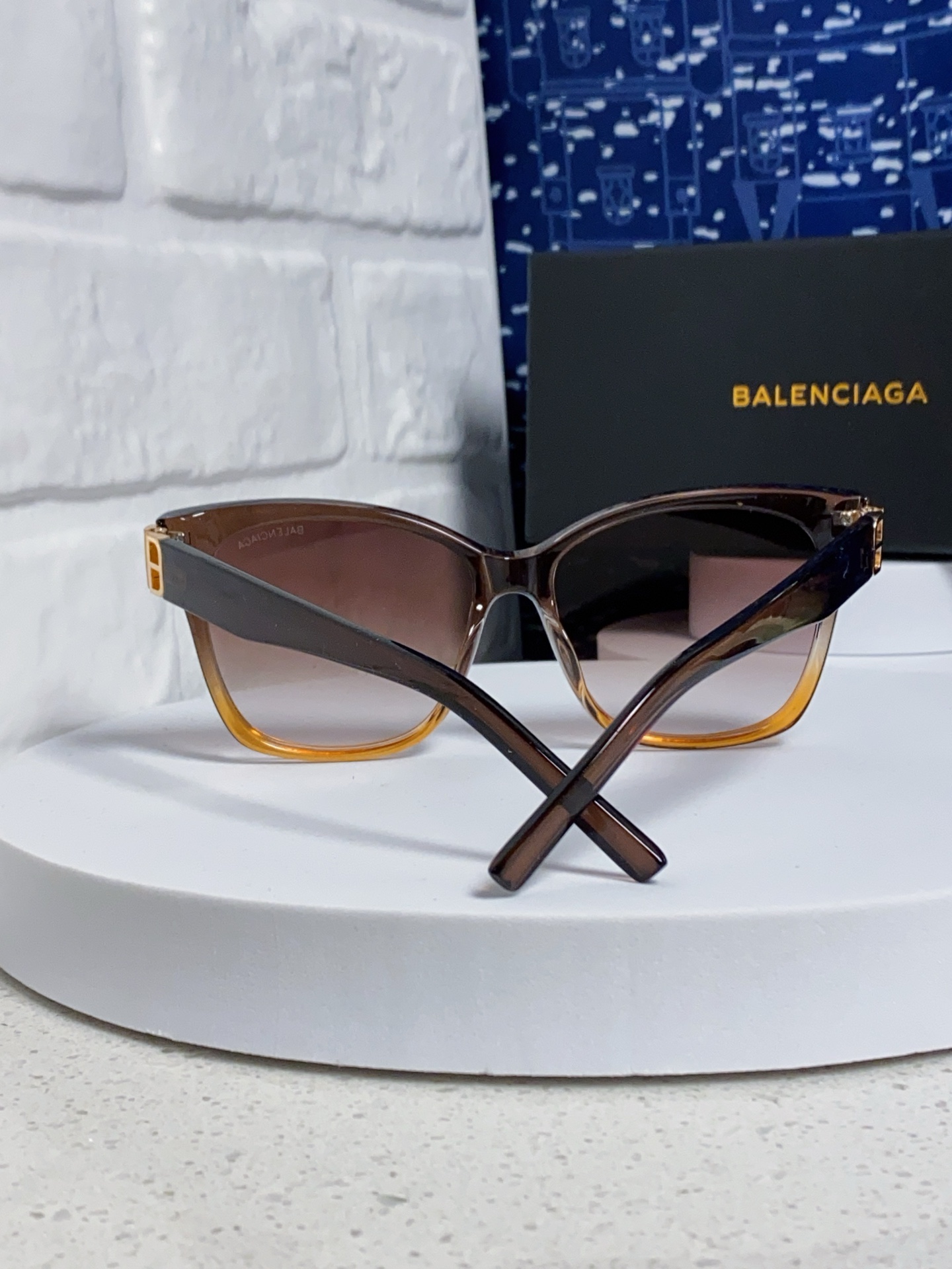  BALENCIAGA巴黎世家 2025新款虞书欣同款蝶形双B墨镜女高级感太阳眼镜 BB0102SA