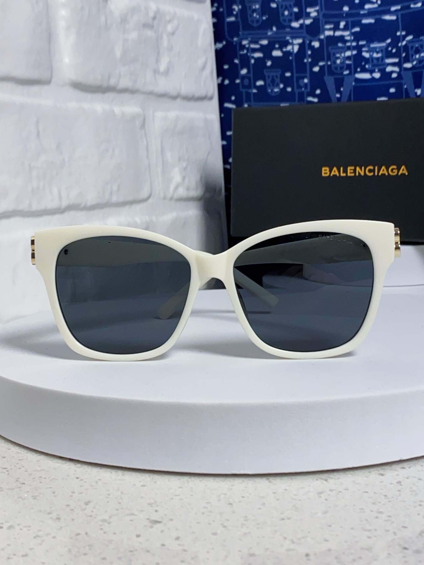  BALENCIAGA巴黎世家 2025新款虞书欣同款蝶形双B墨镜女高级感太阳眼镜 BB0102SA