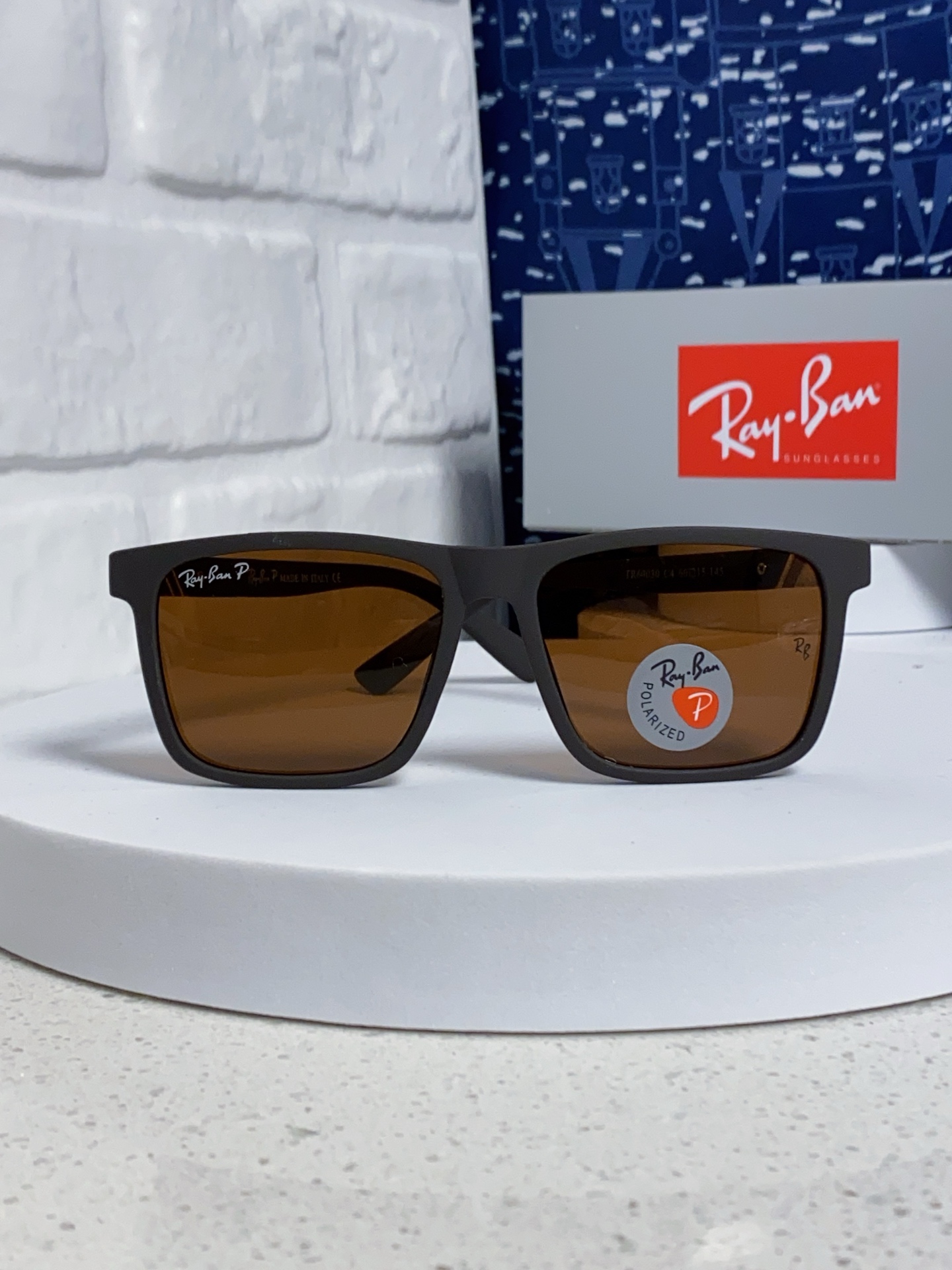  RayBan雷朋 2025新款太阳镜方形时尚复古男士开车防晒墨镜 RB69030 Size60口15-