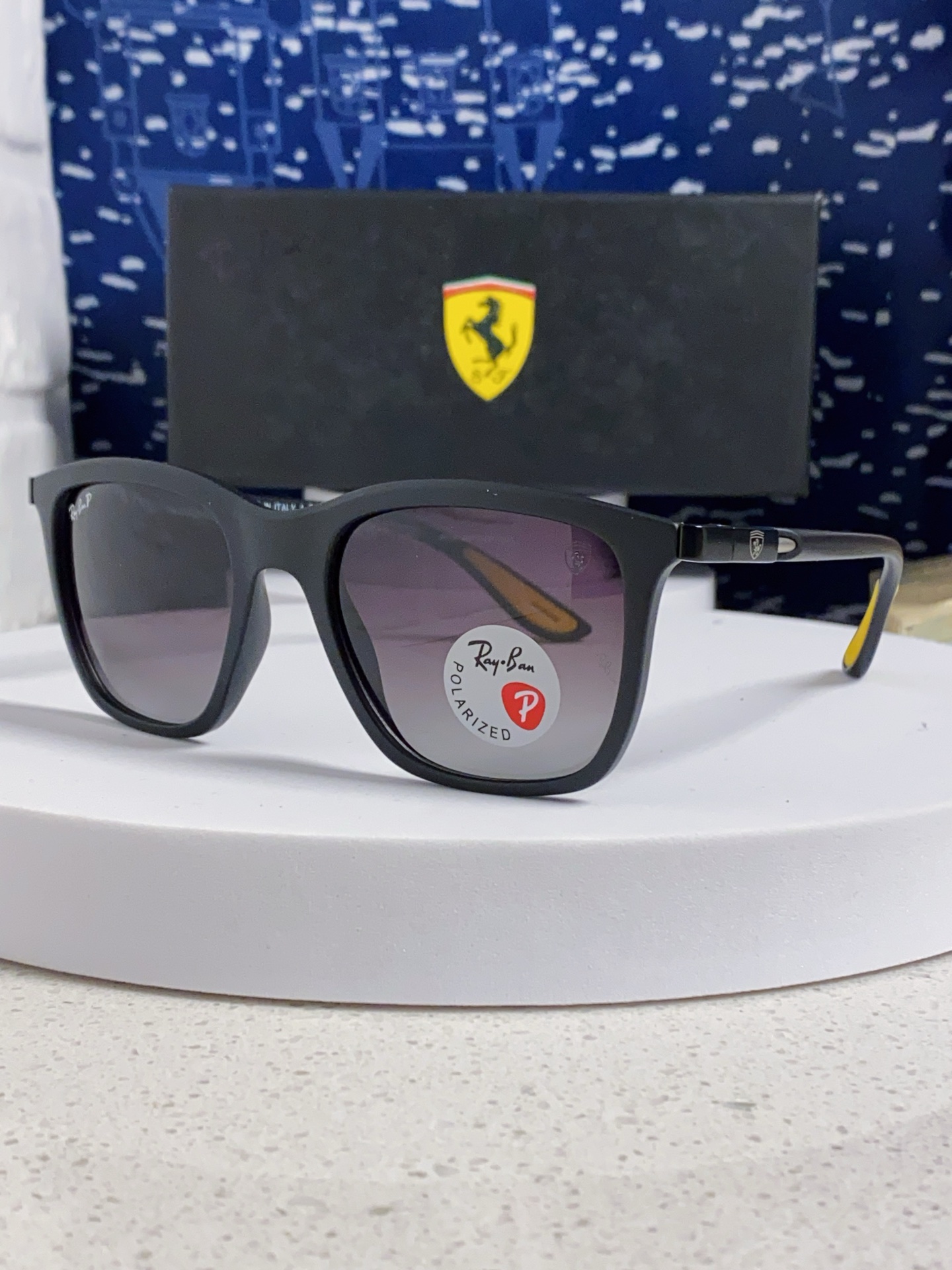  RayBan雷朋太阳眼镜法拉利联名款方形墨镜RB4433M Size54口20-145