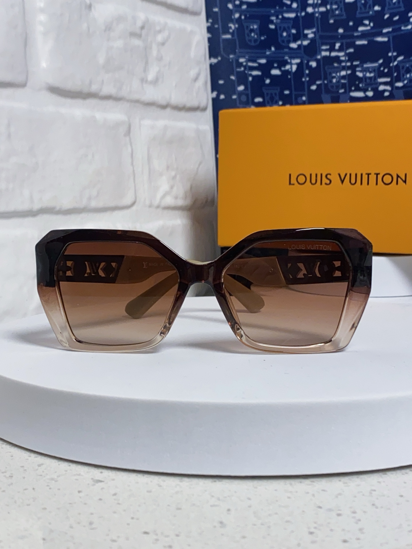  Louis Vuitton路易威登 2025LV新款大框太阳眼镜女士显脸小 遮阳墨镜 高端时尚防紫外线