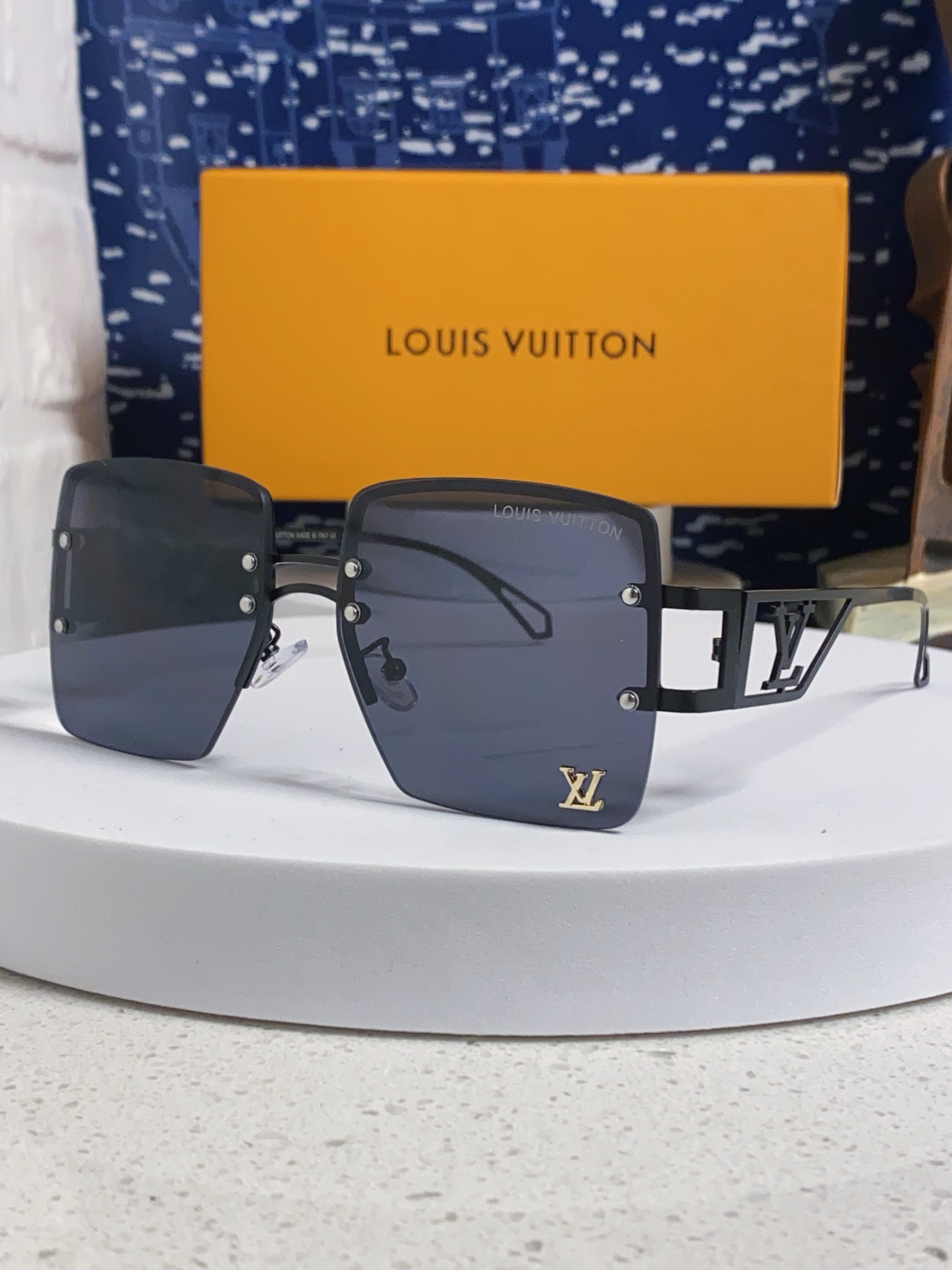  LOUIS VUITTON路易威登 2025LV新款 欧美跨境个性大框太阳镜时尚男女大框 高端防紫外线