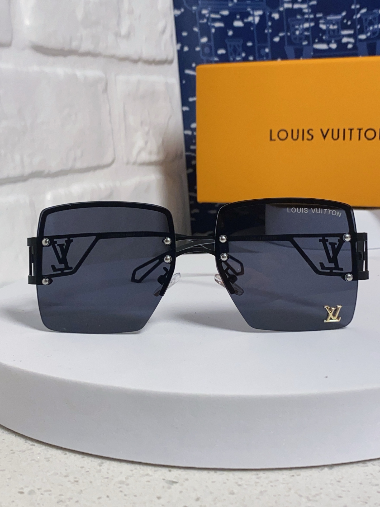  LOUIS VUITTON路易威登 2025LV新款 欧美跨境个性大框太阳镜时尚男女大框 高端防紫外线