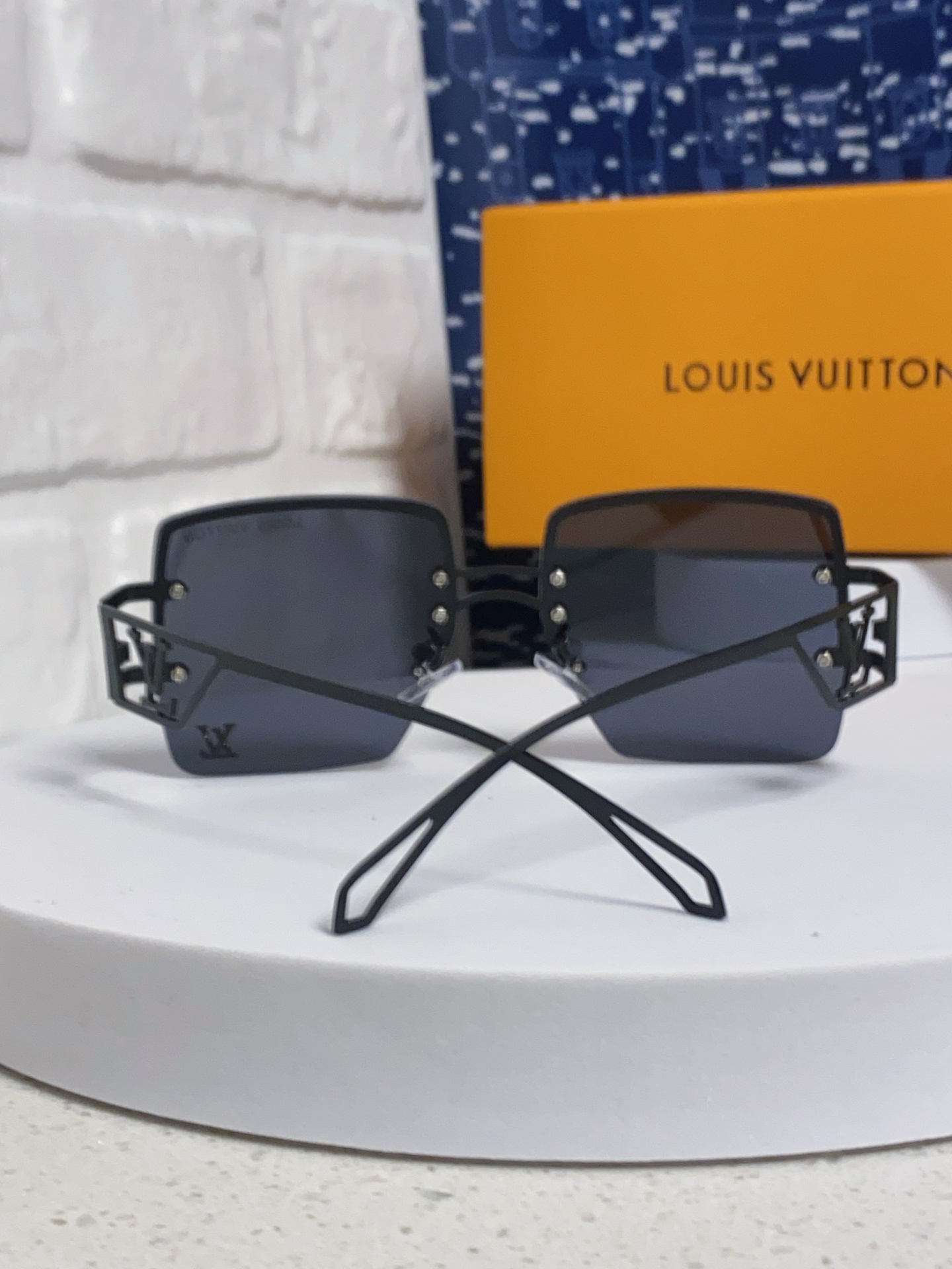  LOUIS VUITTON路易威登 2025LV新款 欧美跨境个性大框太阳镜时尚男女大框 高端防紫外线