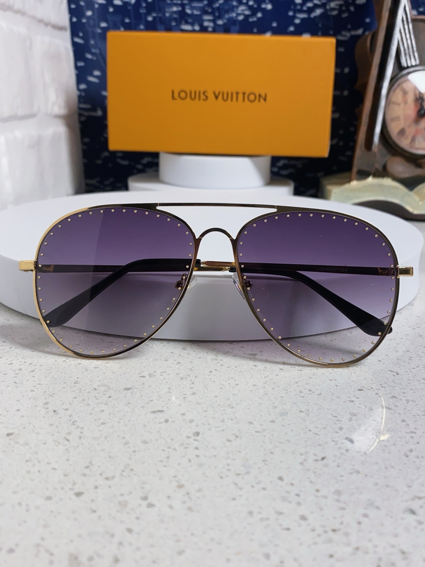  LouisVuitton路易威登 LV新款玫瑰的故事刘亦菲同款眼镜黄亦玫太阳镜金属铆钉大框墨镜
