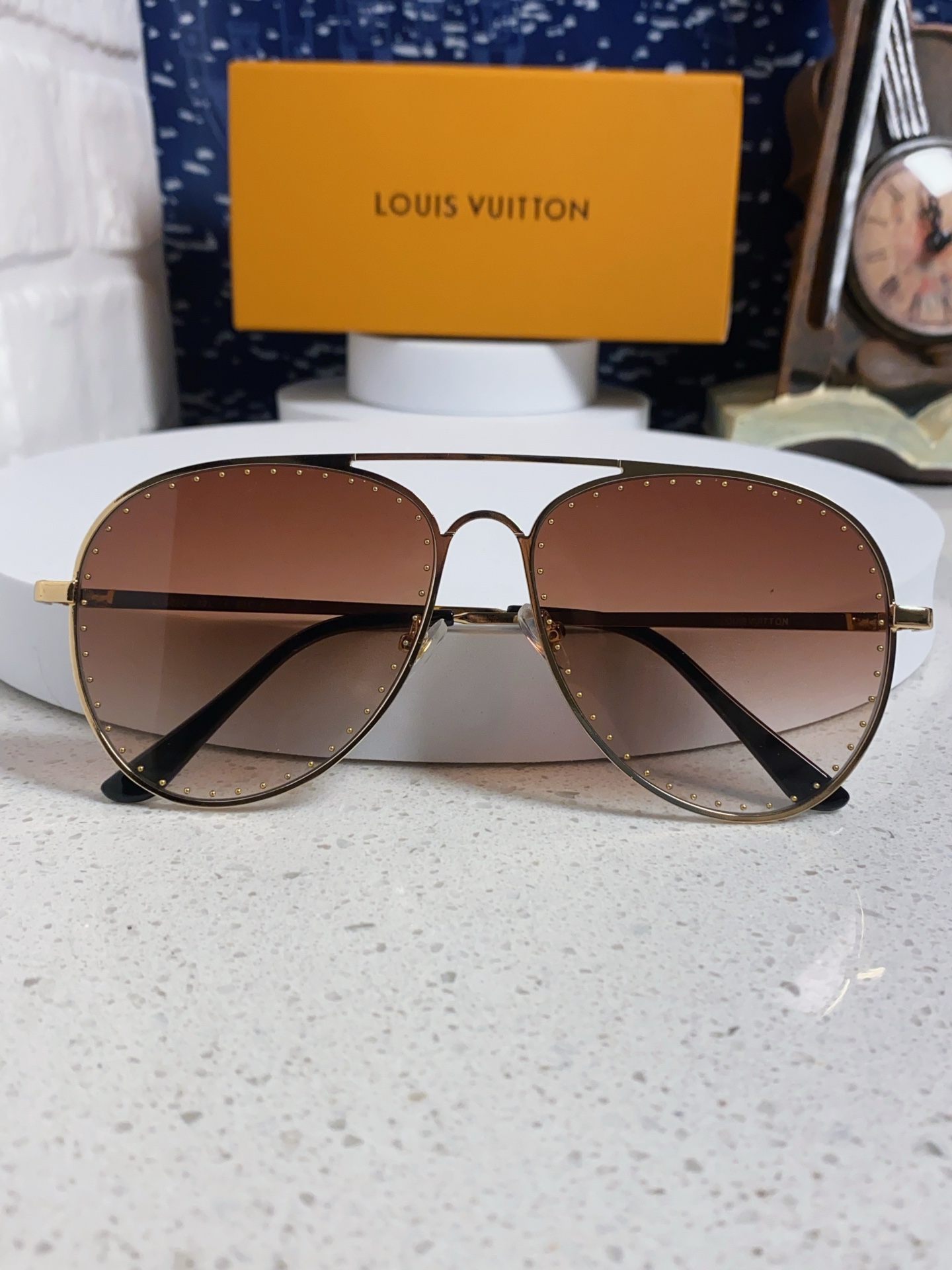  LouisVuitton路易威登 LV新款玫瑰的故事刘亦菲同款眼镜黄亦玫太阳镜金属铆钉大框墨镜