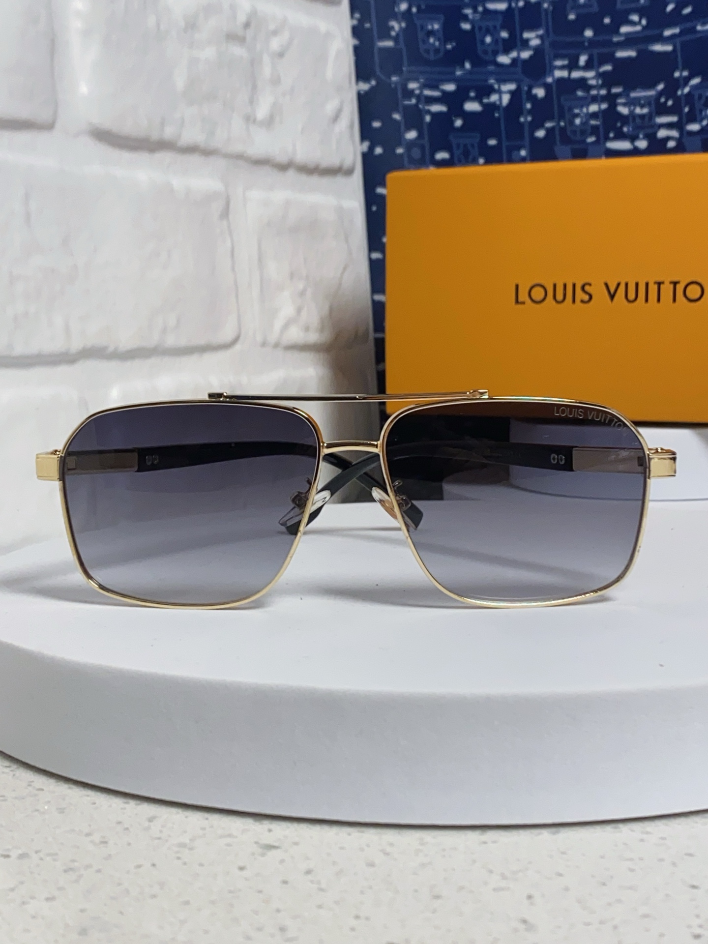  Louis Vuitton路易威登 2025新款Lv复古男士墨镜霸气商务风格太阳眼镜男款 防紫外线户外