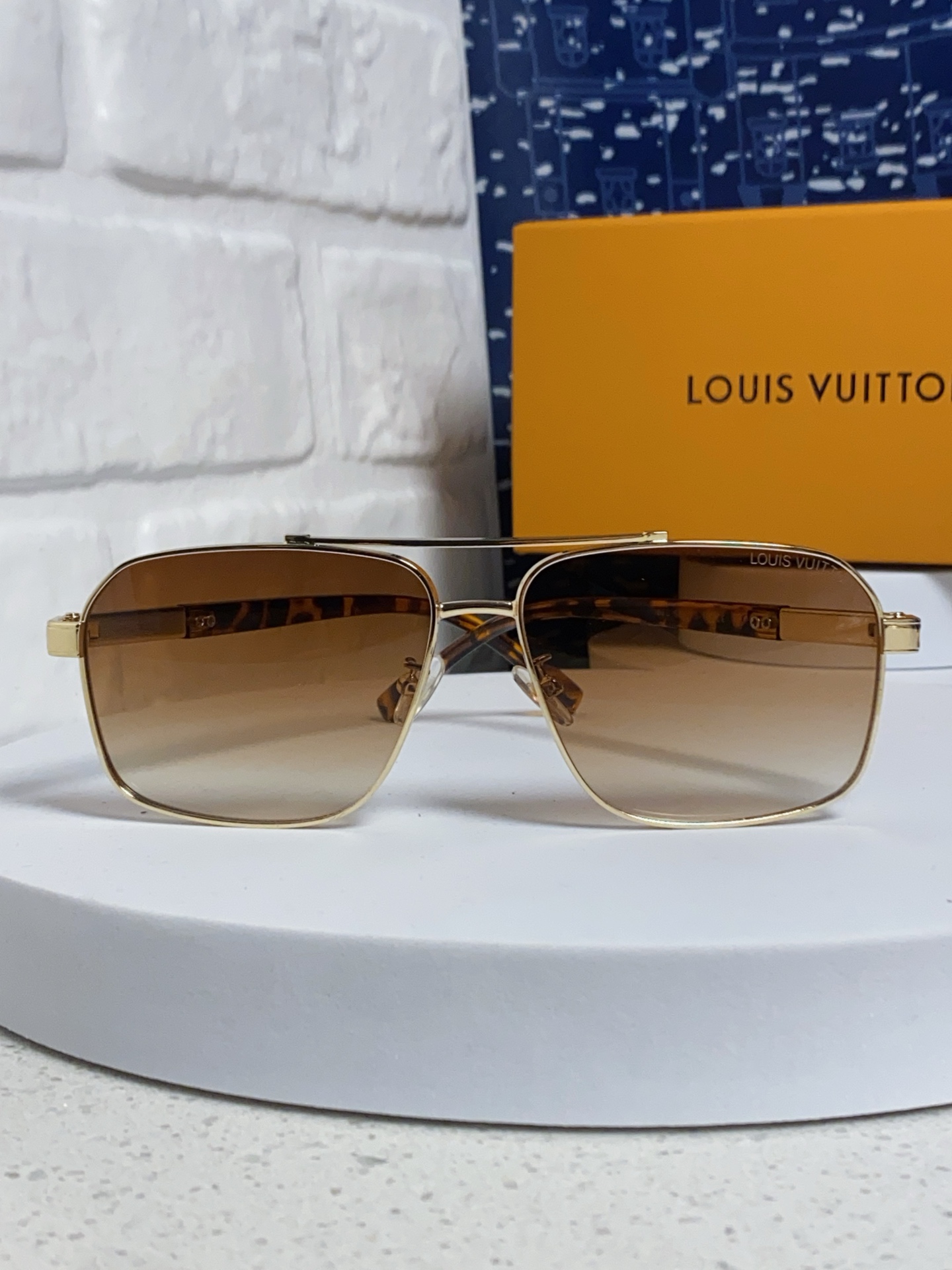  Louis Vuitton路易威登 2025新款Lv复古男士墨镜霸气商务风格太阳眼镜男款 防紫外线户外