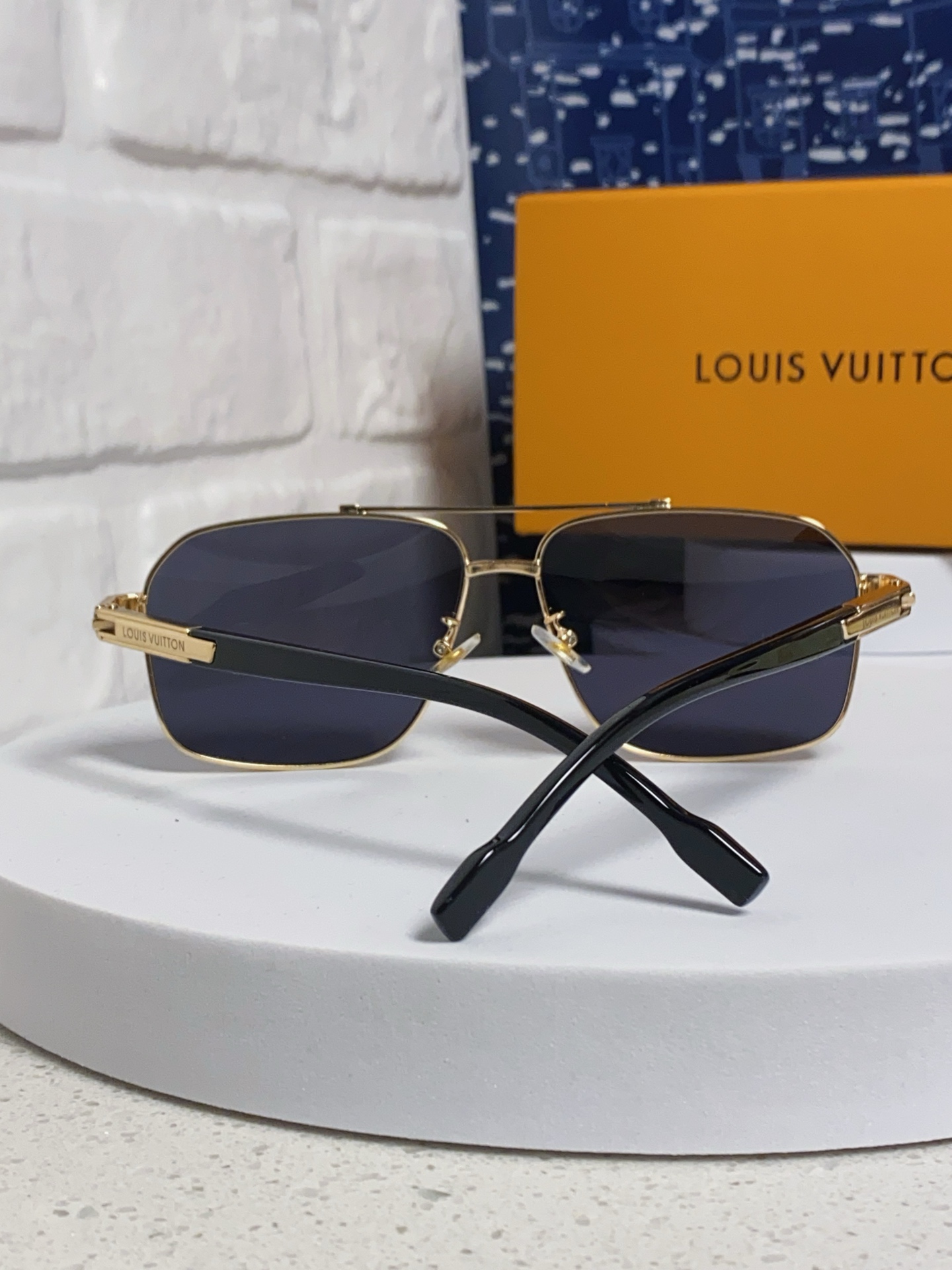  Louis Vuitton路易威登 2025新款Lv复古男士墨镜霸气商务风格太阳眼镜男款 防紫外线户外