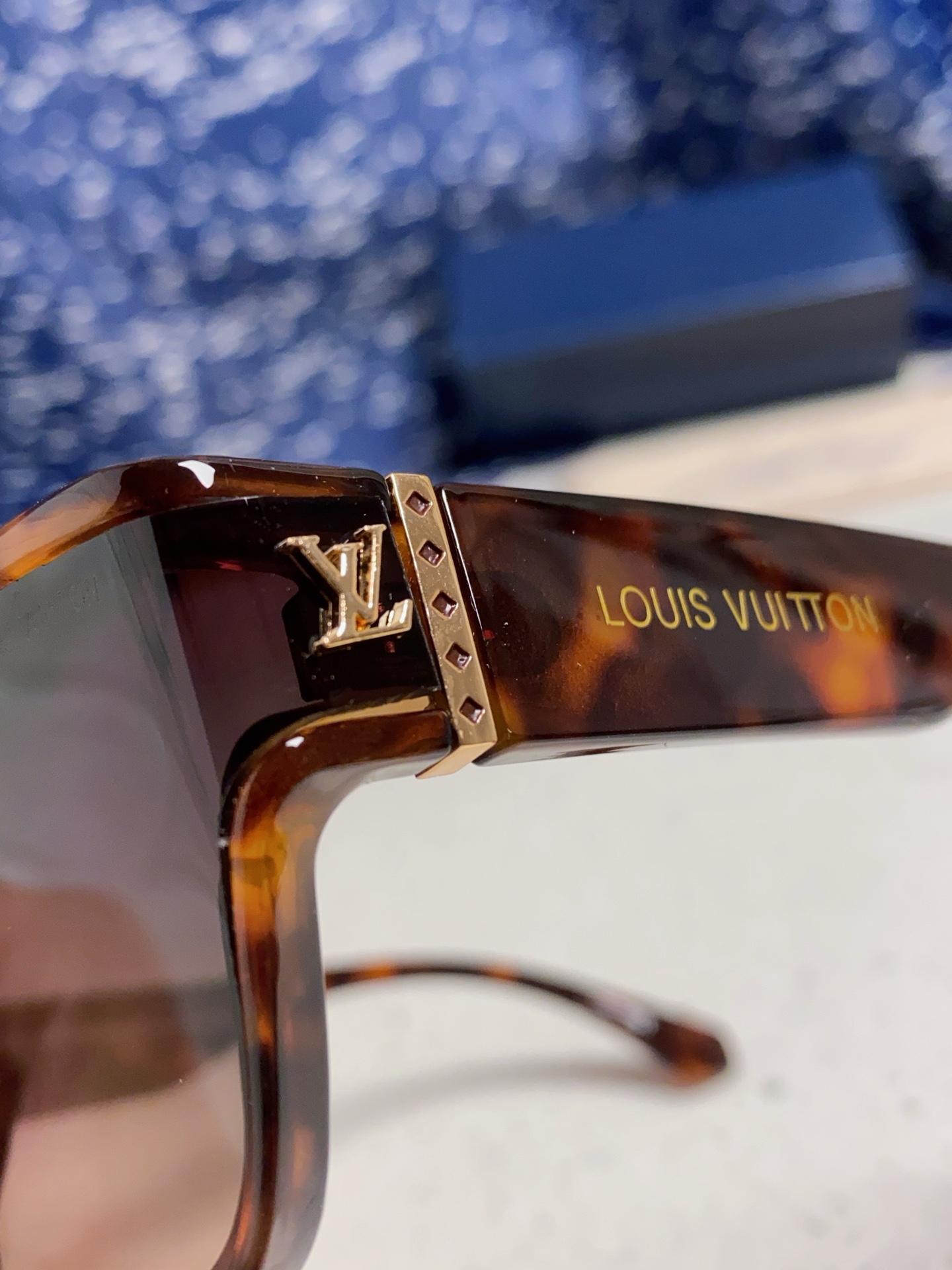  Louis Vuitton路易威登 2025Lv新款 韩版墨镜女防紫外线大框显瘦高清高端镜片 太阳镜 