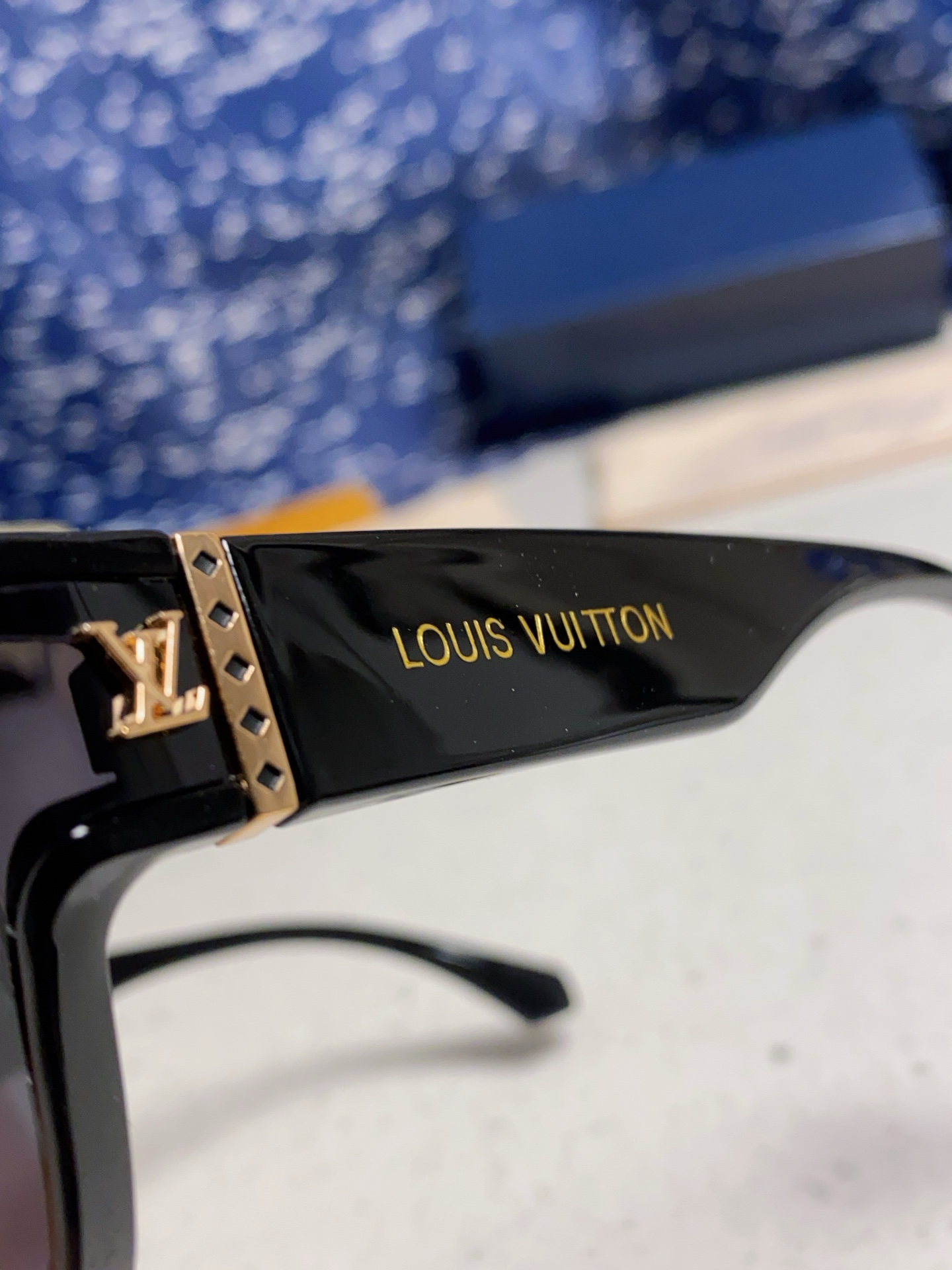  Louis Vuitton路易威登 2025Lv新款 韩版墨镜女防紫外线大框显瘦高清高端镜片 太阳镜 