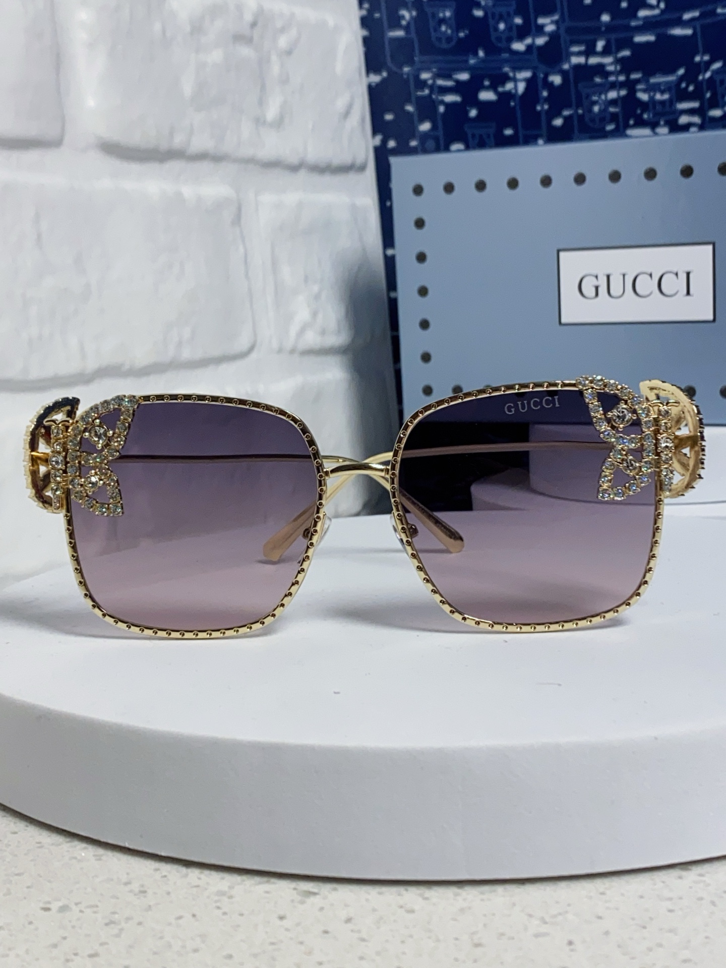 Gucci古奇 2025新款方形钻石时尚太阳眼镜蝴蝶镶钻简约墨镜方框 女士墨镜