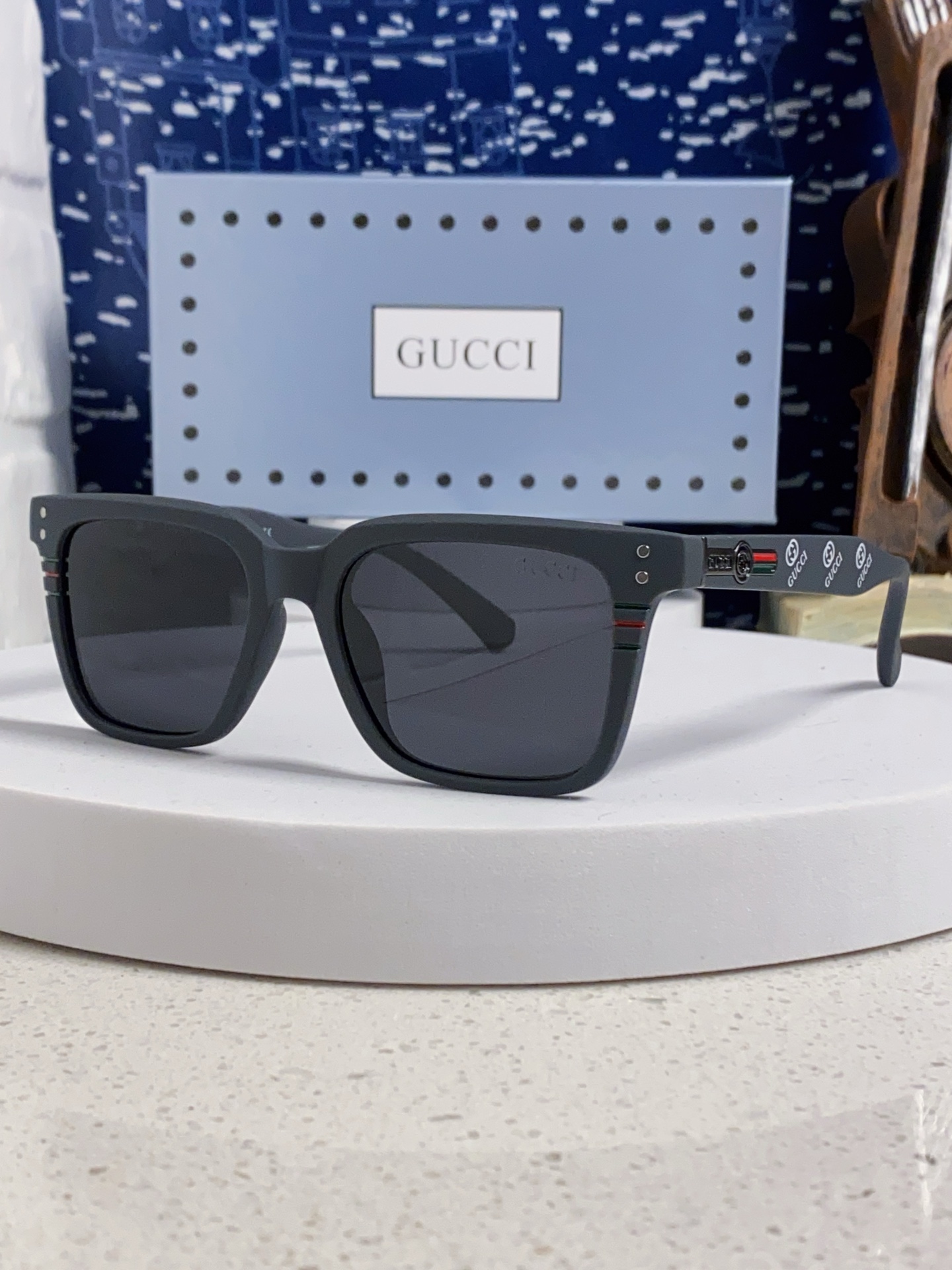  Gucci古奇 2025新款男女偏光太阳镜简约超轻框架 男士开车专用 防紫外线 