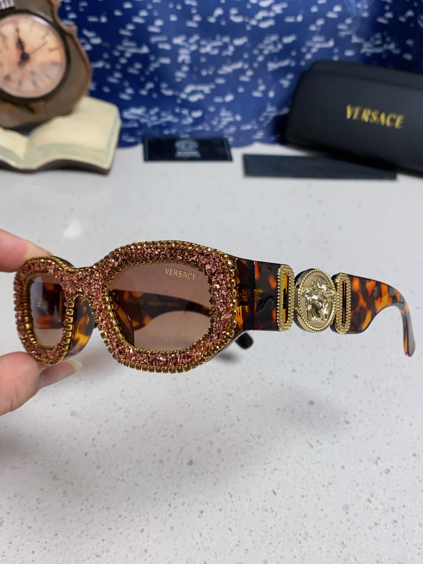  Versace范思哲 2025Diamond sunglasses新款镶钻太阳镜欧美墨镜街拍潮流太阳眼
