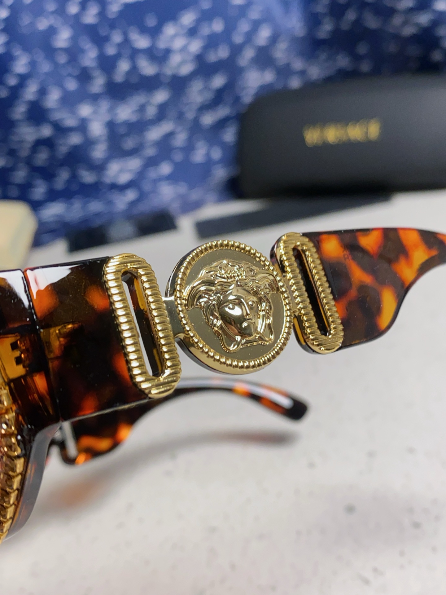  Versace范思哲 2025Diamond sunglasses新款镶钻太阳镜欧美墨镜街拍潮流太阳眼