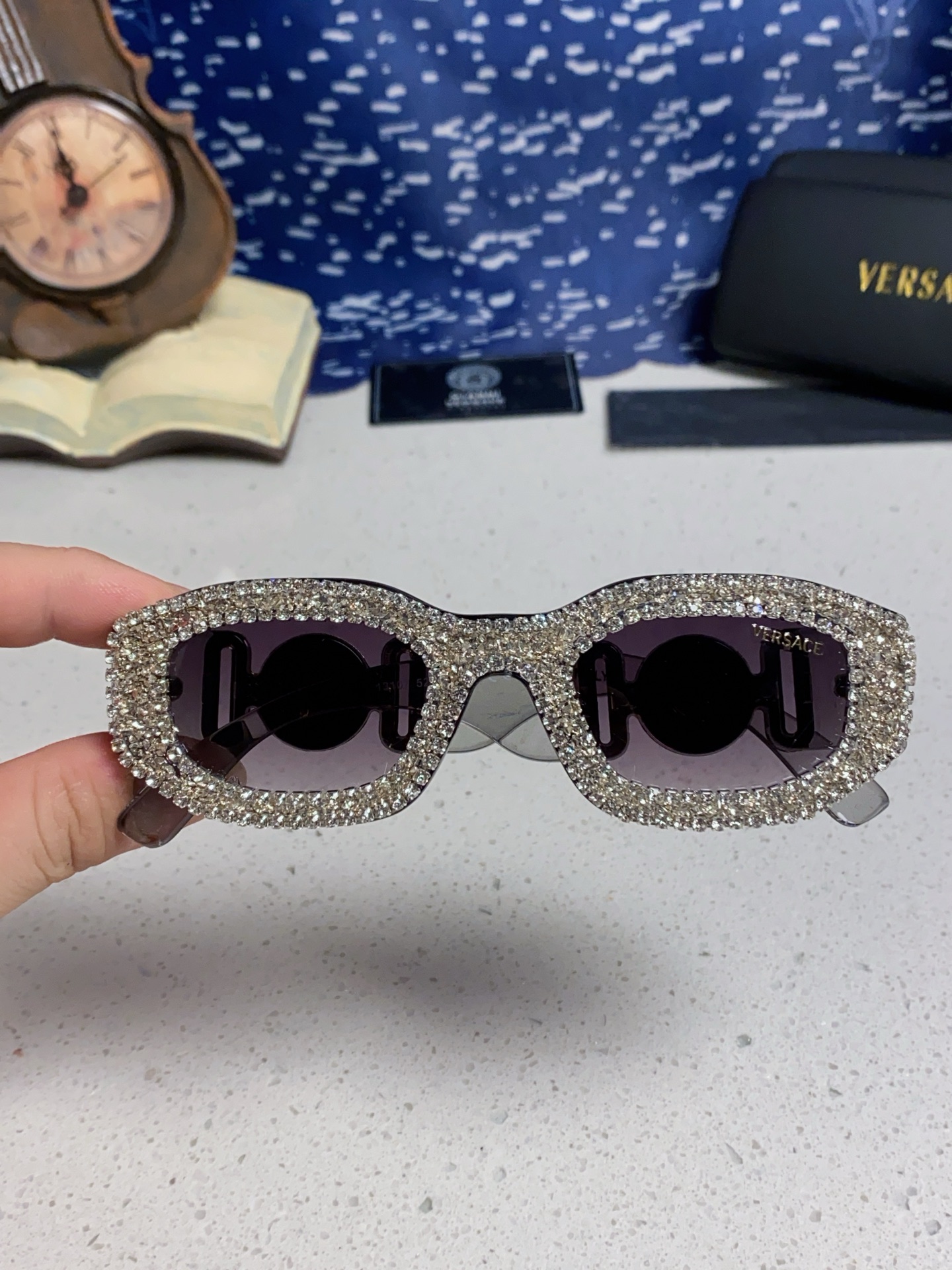  Versace范思哲 2025Diamond sunglasses新款镶钻太阳镜欧美墨镜街拍潮流太阳眼