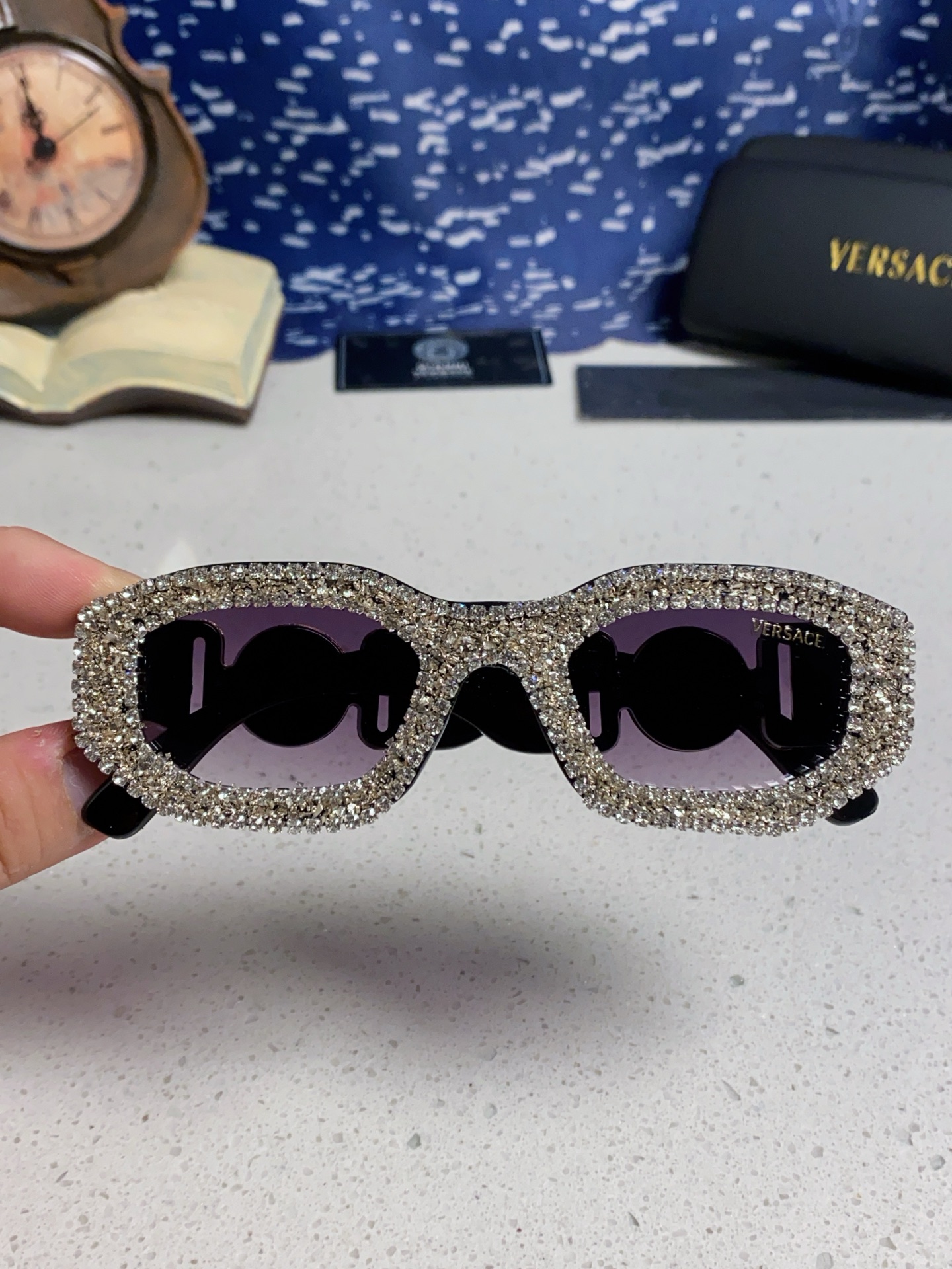  Versace范思哲 2025Diamond sunglasses新款镶钻太阳镜欧美墨镜街拍潮流太阳眼
