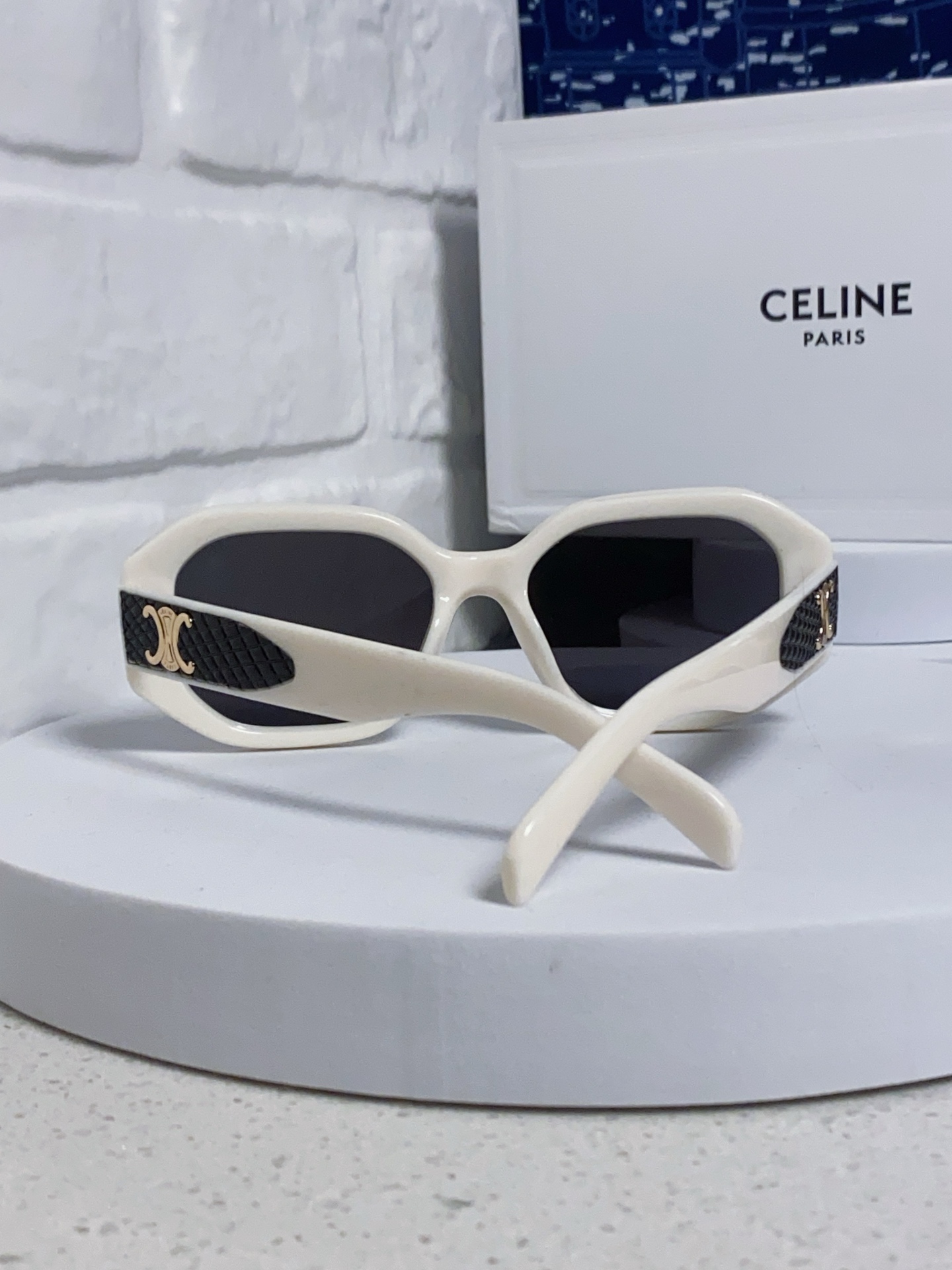  Celine赛琳 2025新款欧美个性网红同款开车眼镜墨镜女款 凯旋门方圆脸太阳眼镜