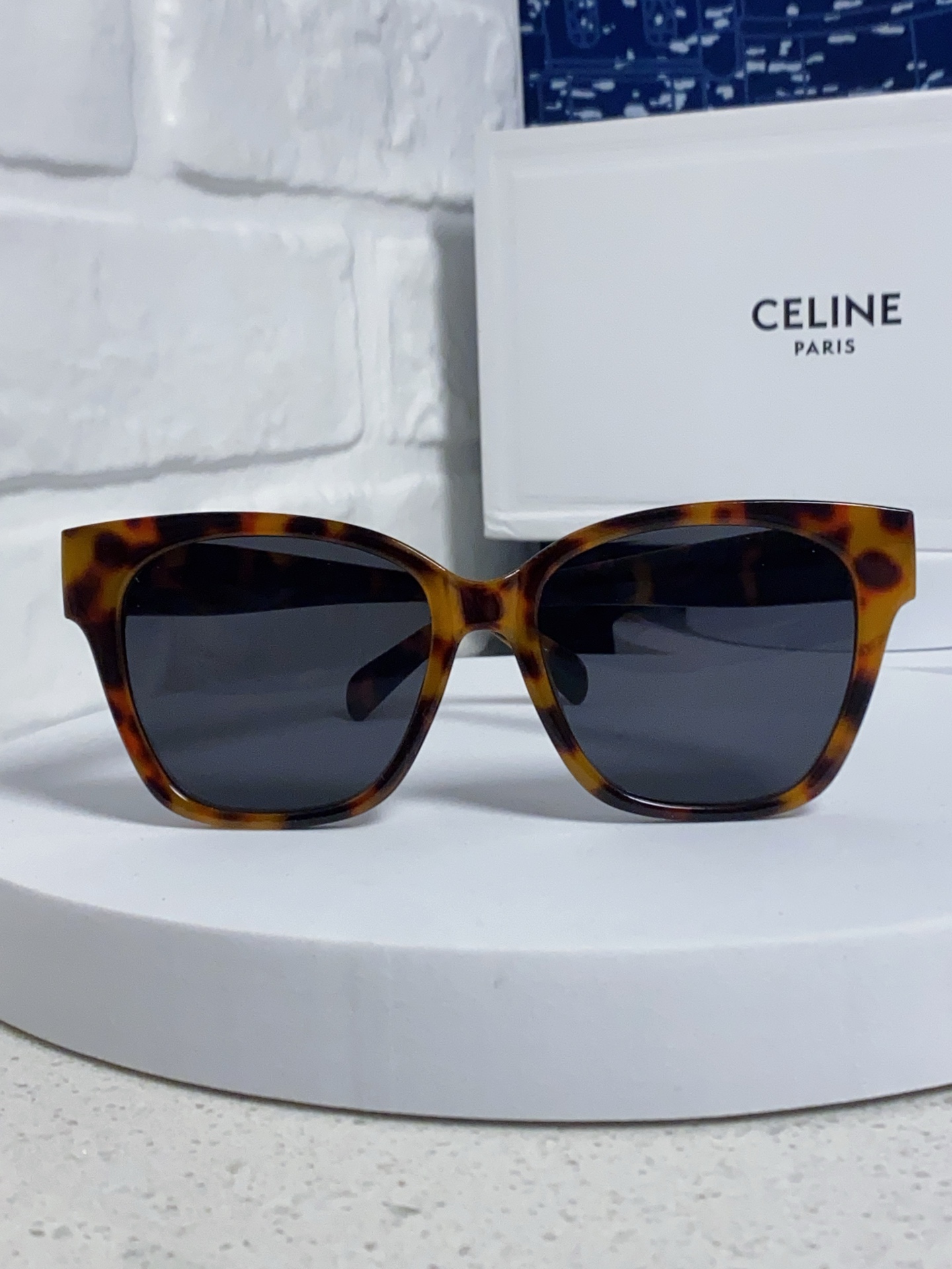  Celine赛琳 法式凯旋墨镜女高级感最新款复古猫眼小红书同款太阳镜爆款 男女通用 