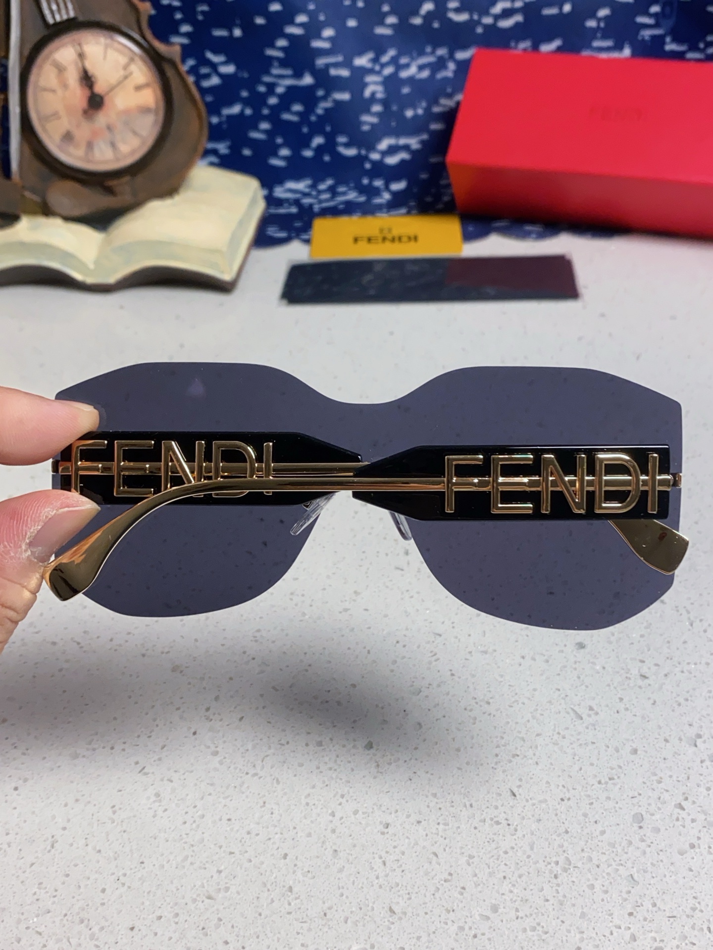  Fendi芬迪 2025新款多边形无框太阳眼镜女FE4006U时尚个性欧美明星款遮阳墨镜男女通用