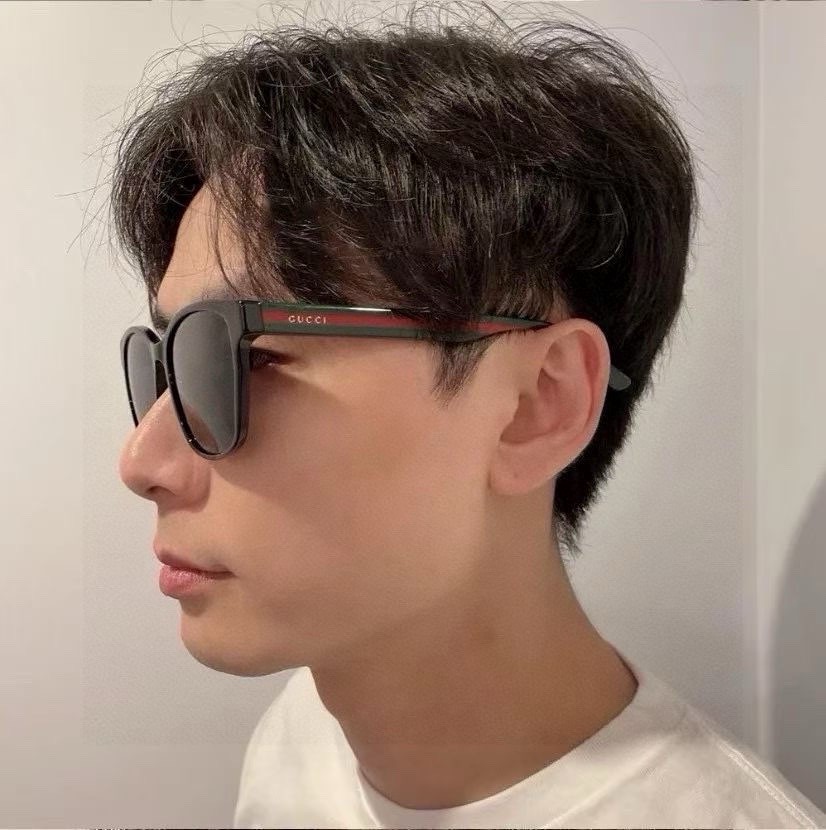  Gucci古奇 小鬼王凯琳同款 GG0417SK 方框超酷，做工精细，男女都可以搭配，超👍