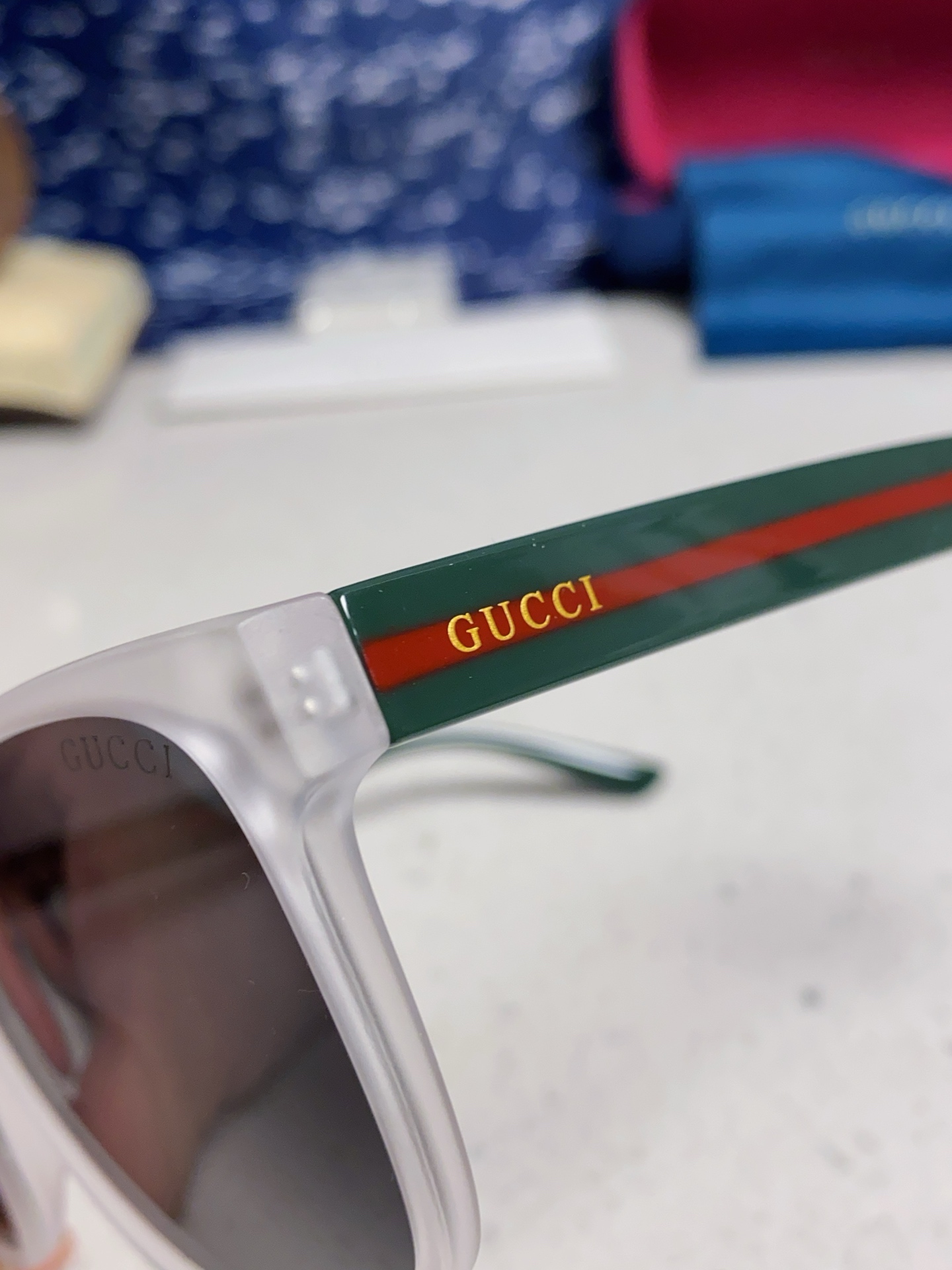  Gucci古奇 小鬼王凯琳同款 GG0417SK 方框超酷，做工精细，男女都可以搭配，超👍