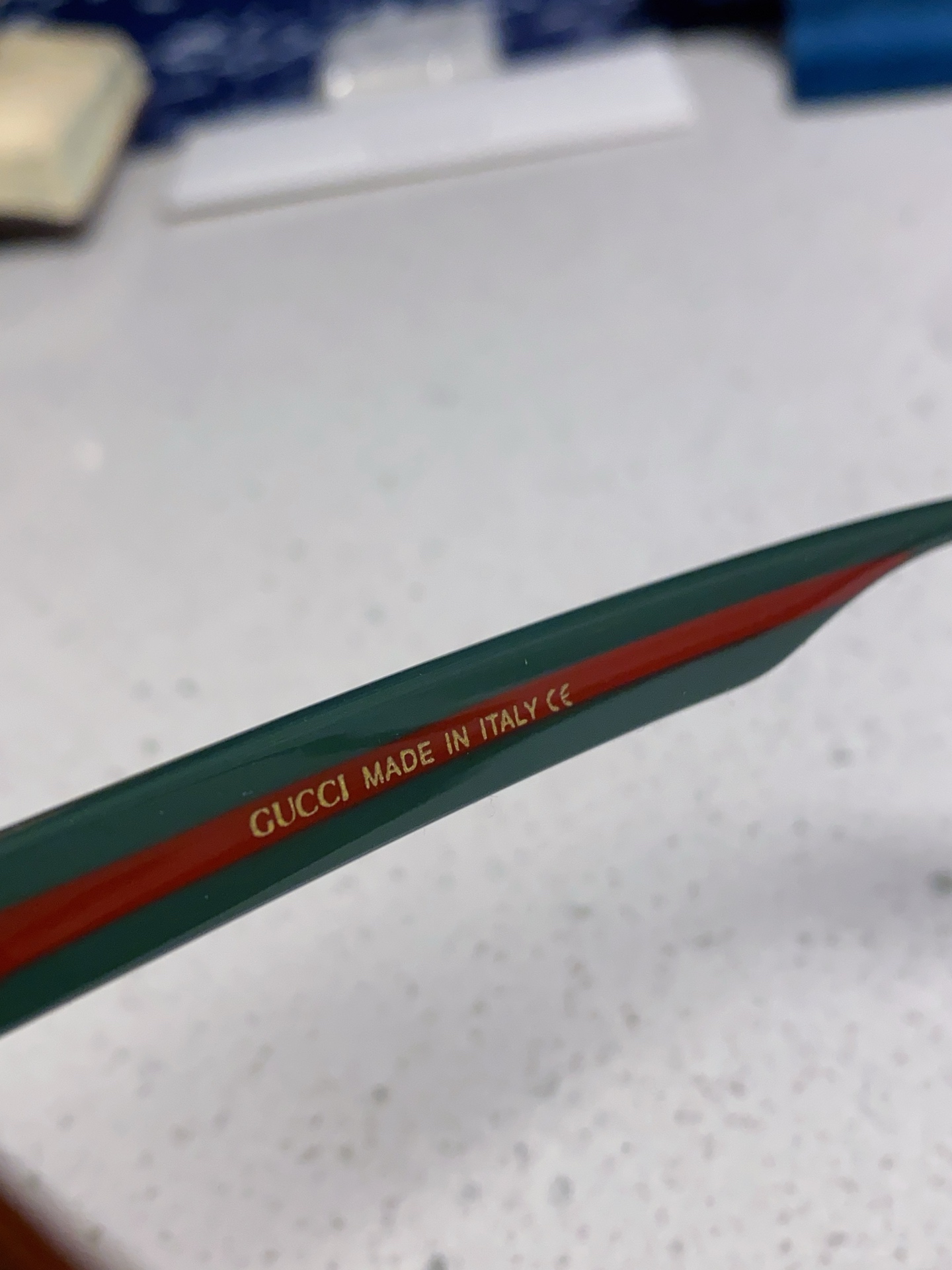  Gucci古奇 小鬼王凯琳同款 GG0417SK 方框超酷，做工精细，男女都可以搭配，超👍