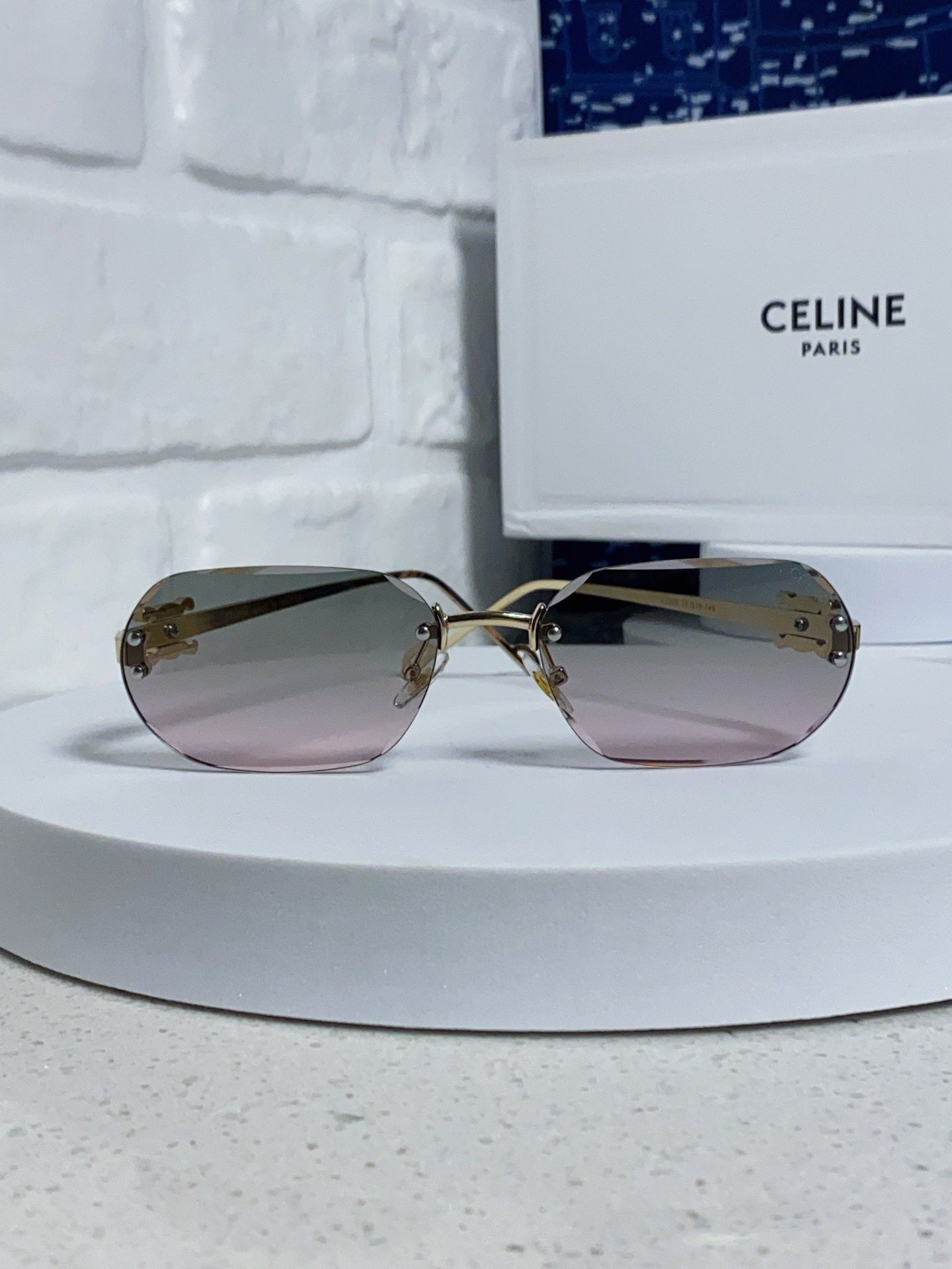  Celine赛琳 多边形无边框墨镜男女款2025新款防紫外线美式复古茶色渐变太阳眼镜 