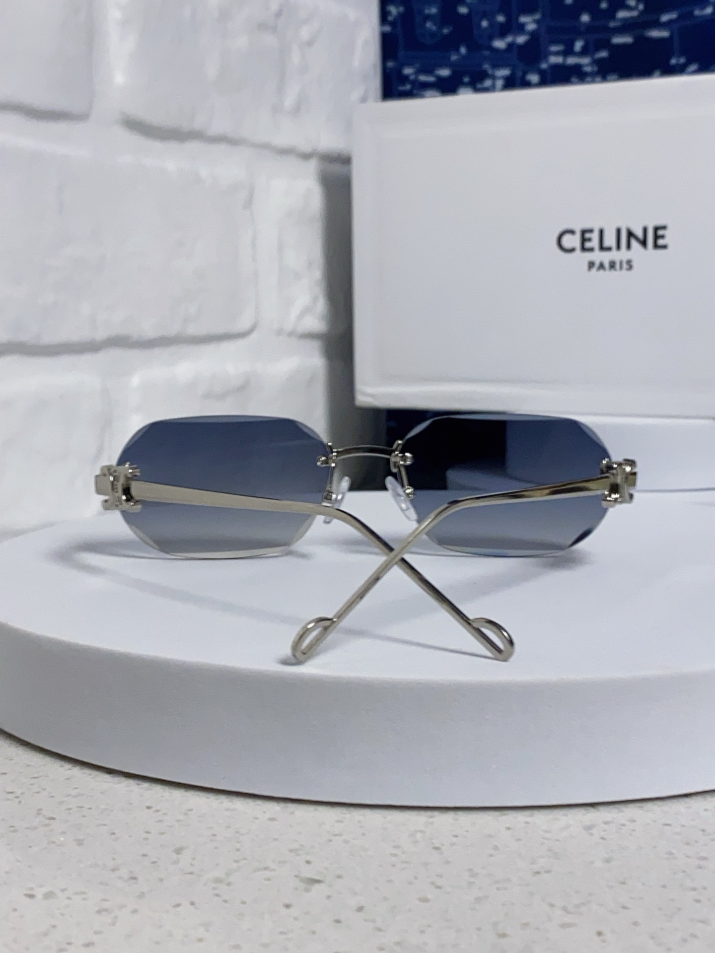  Celine赛琳 多边形无边框墨镜男女款2025新款防紫外线美式复古茶色渐变太阳眼镜 