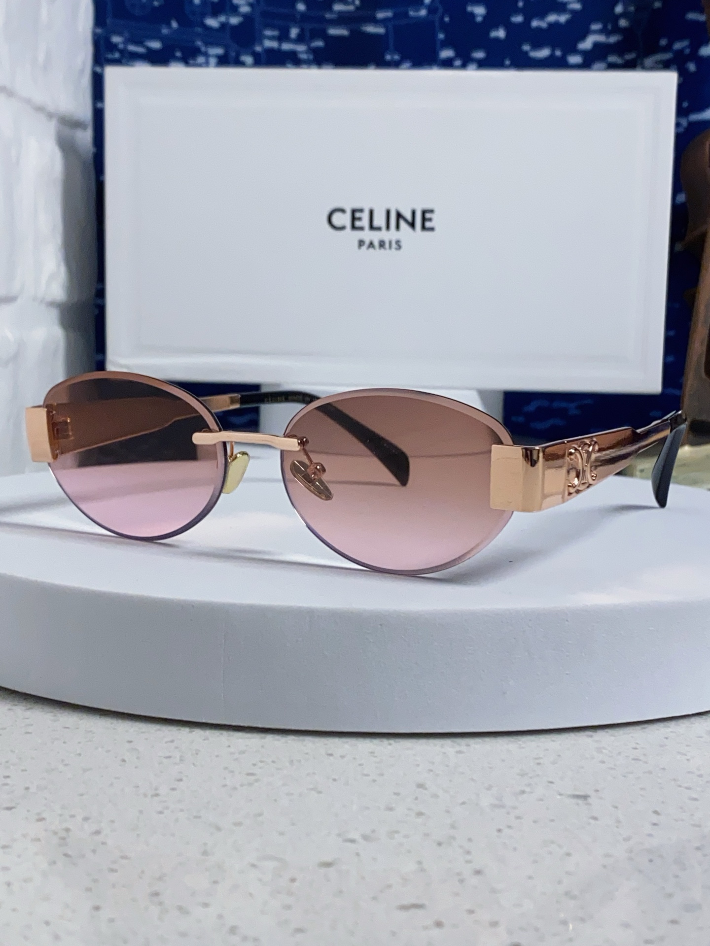 Celine赛琳 2025新款太阳眼镜凯旋门LISA同款女老钱风复古 金属椭圆形式 