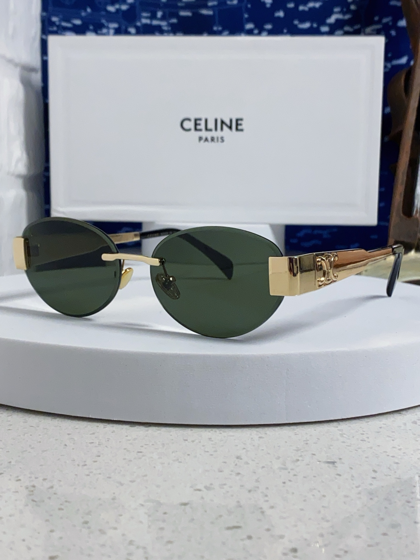  Celine赛琳 2025新款太阳眼镜凯旋门LISA同款女老钱风复古 金属椭圆形式 