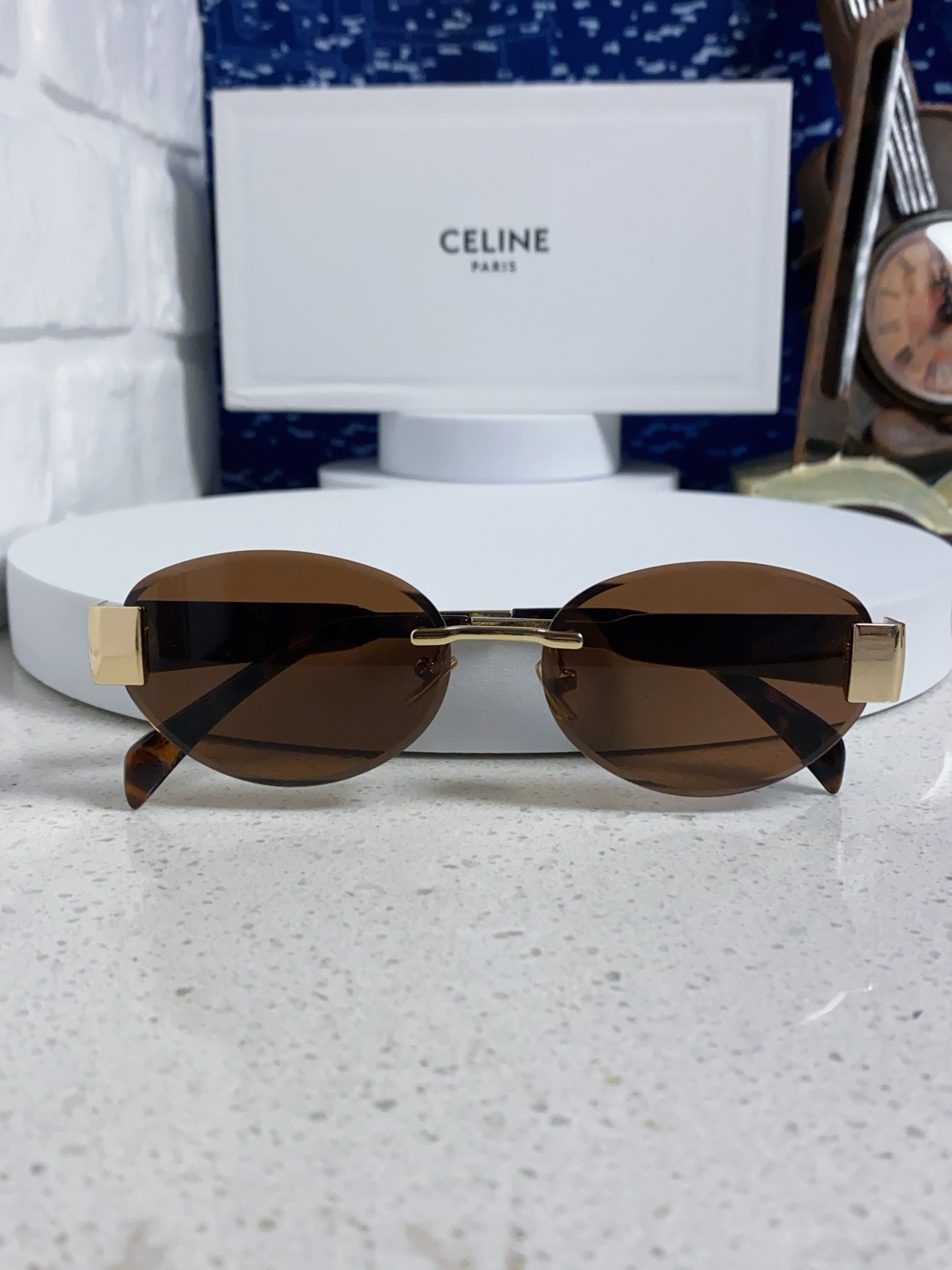 Celine赛琳 2025新款太阳眼镜凯旋门LISA同款女老钱风复古 金属椭圆形式 