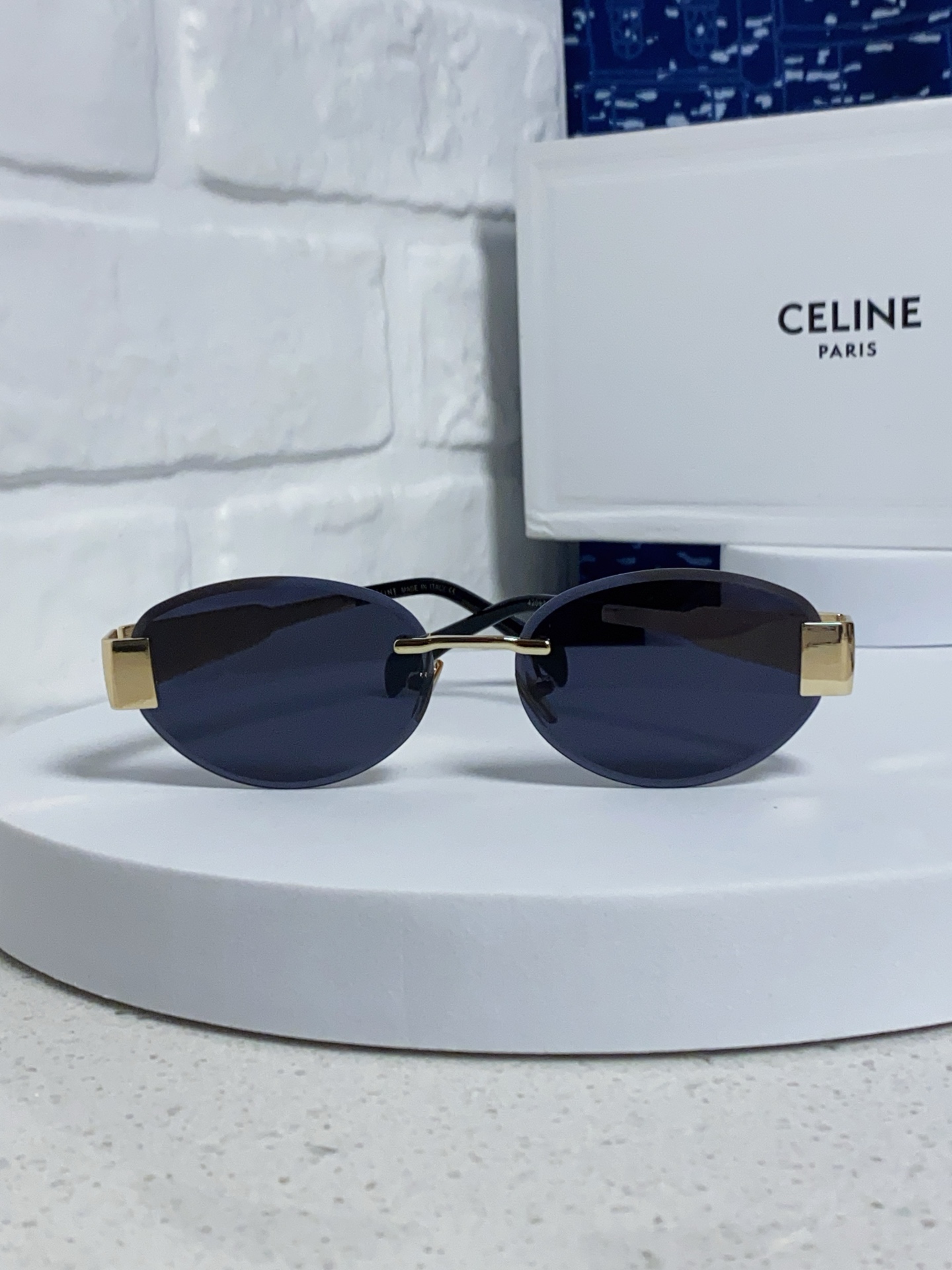  Celine赛琳 2025新款太阳眼镜凯旋门LISA同款女老钱风复古 金属椭圆形式 
