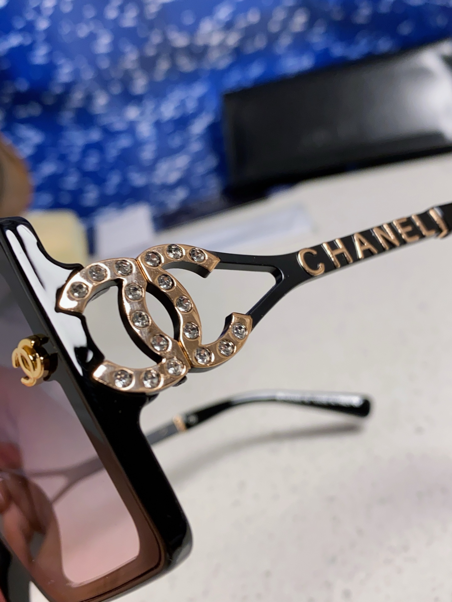  Chanel香奈儿 2025新款时尚大方太阳镜简约女士街拍潮流防紫外线墨镜太阳镜台网红爆款 