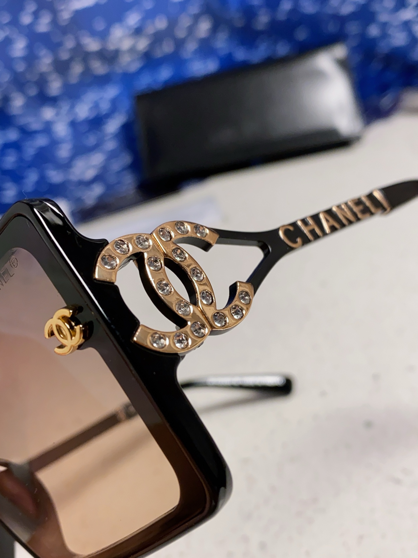  Chanel香奈儿 2025新款时尚大方太阳镜简约女士街拍潮流防紫外线墨镜太阳镜台网红爆款 