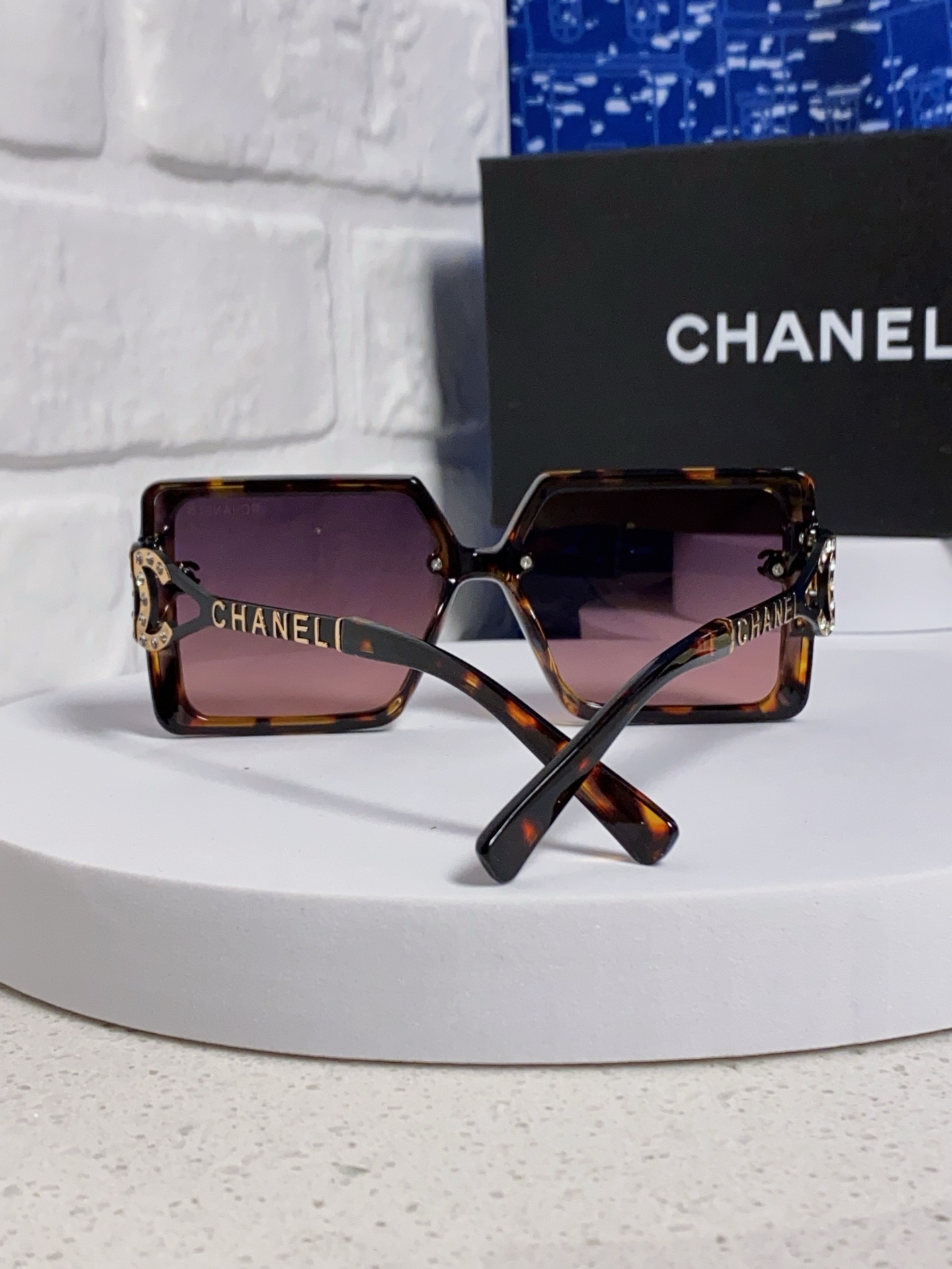  Chanel香奈儿 2025新款时尚大方太阳镜简约女士街拍潮流防紫外线墨镜太阳镜台网红爆款 