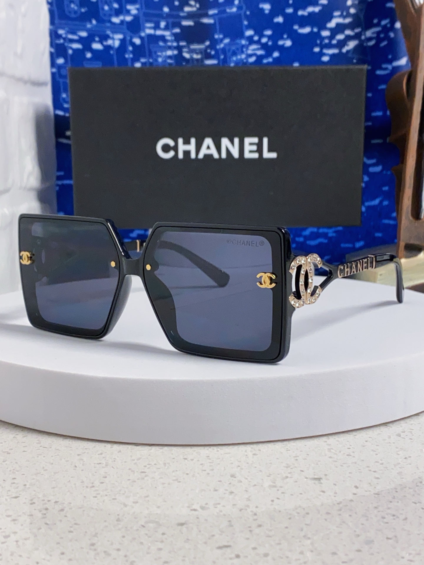  Chanel香奈儿 2025新款时尚大方太阳镜简约女士街拍潮流防紫外线墨镜太阳镜台网红爆款 