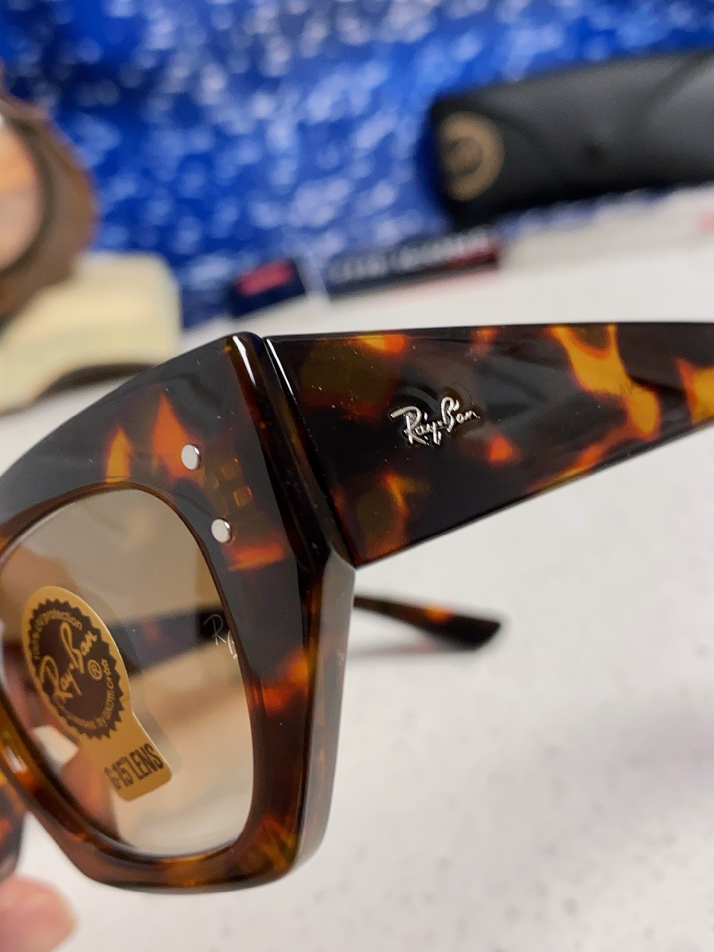  RayBan雷朋异形板材太阳镜眼镜男女同款款墨镜 RB4430 Size52口22-145