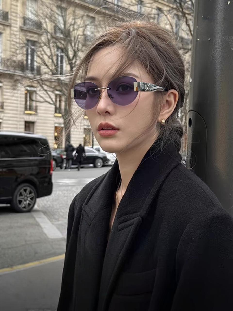  Celine赛琳 2025新款太阳眼镜凯旋门LISA同款女老钱风复古 金属椭圆形式 