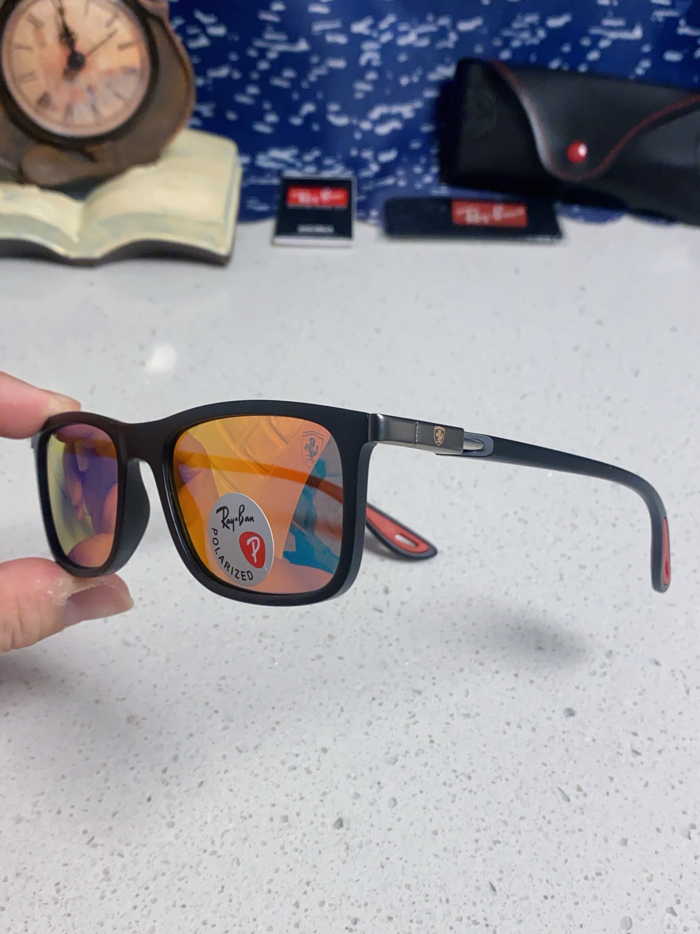  RayBan雷朋 2025新款 高清树脂太阳镜 高端板材墨镜徒步旅行者眼镜开车驾驶 型号RB4433M